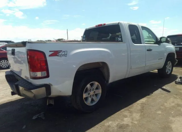 Photo 3 VIN: 1GTR2VE70DZ130947 - GMC SIERRA 1500 