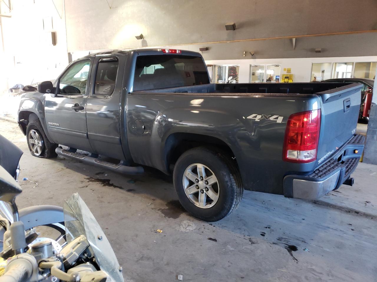 Photo 1 VIN: 1GTR2VE72DZ273298 - GMC SIERRA 