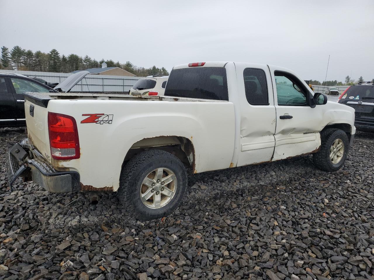 Photo 2 VIN: 1GTR2VE72DZ279814 - GMC SIERRA 