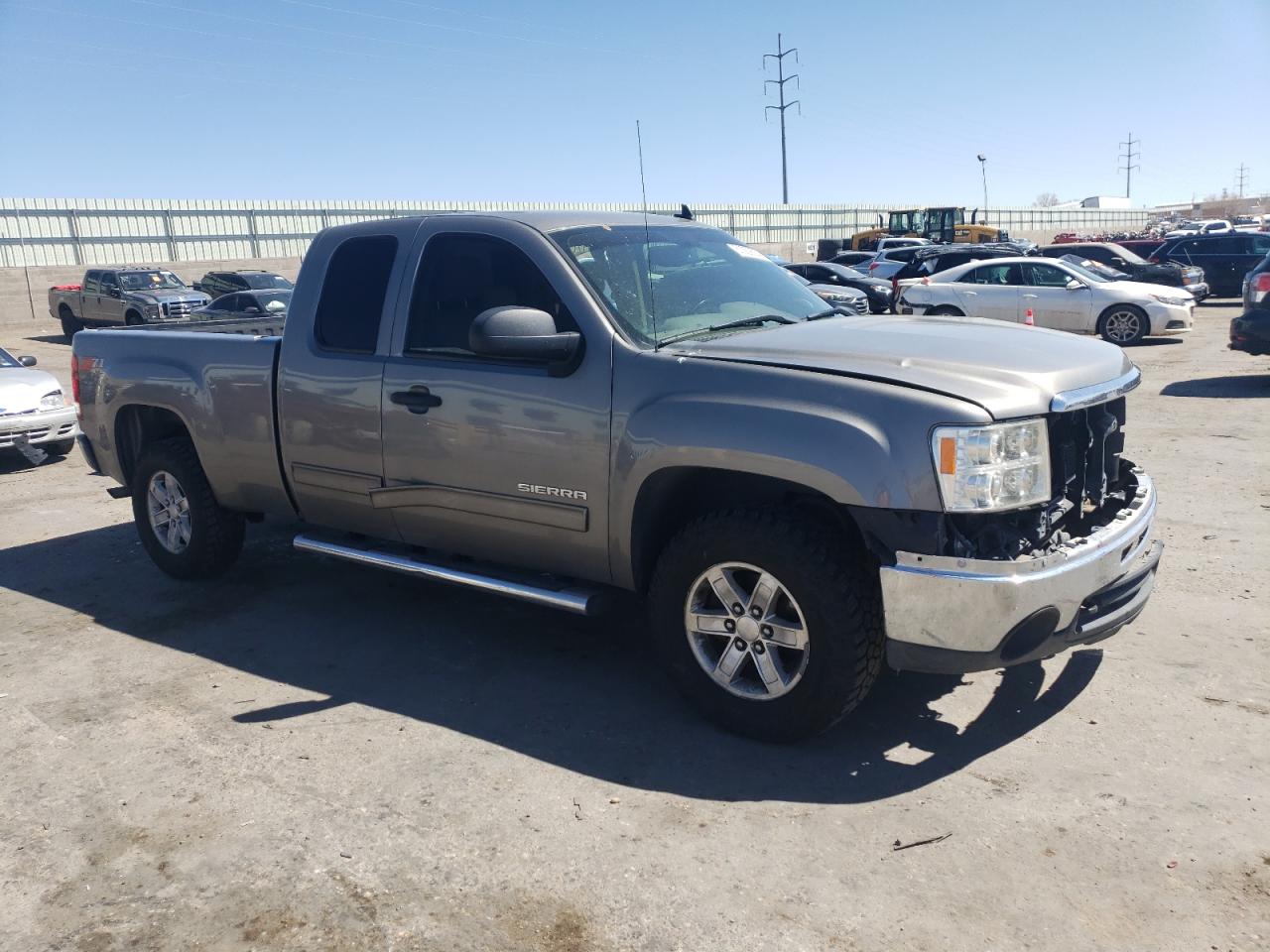 Photo 3 VIN: 1GTR2VE72DZ308759 - GMC SIERRA 