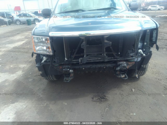 Photo 5 VIN: 1GTR2VE73DZ243680 - GMC SIERRA 1500 