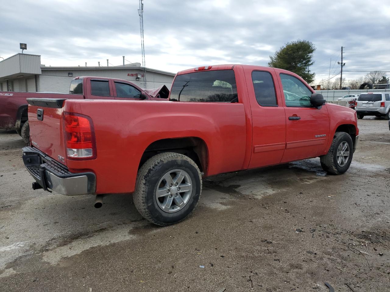 Photo 2 VIN: 1GTR2VE73DZ383809 - GMC SIERRA 