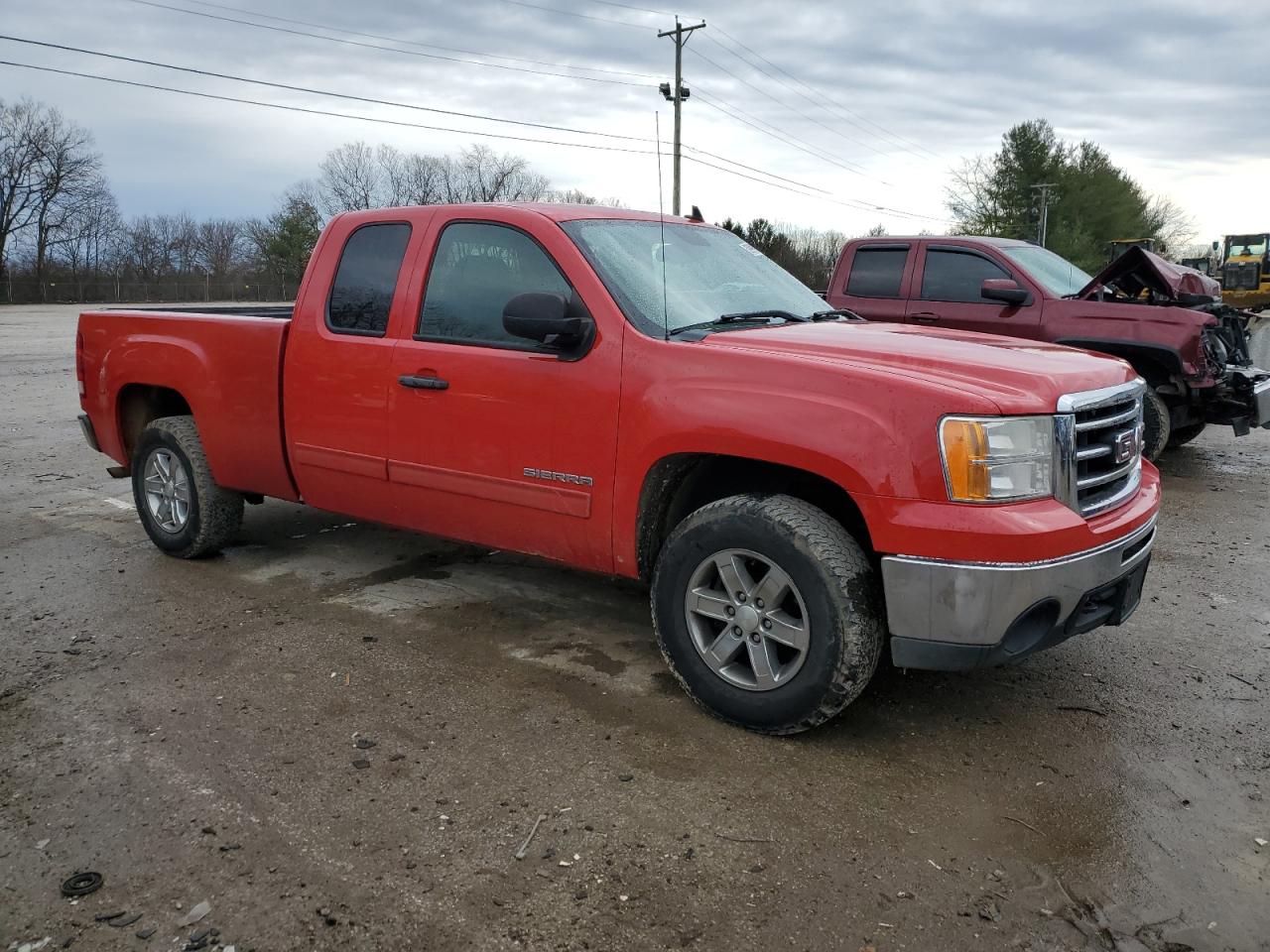 Photo 3 VIN: 1GTR2VE73DZ383809 - GMC SIERRA 