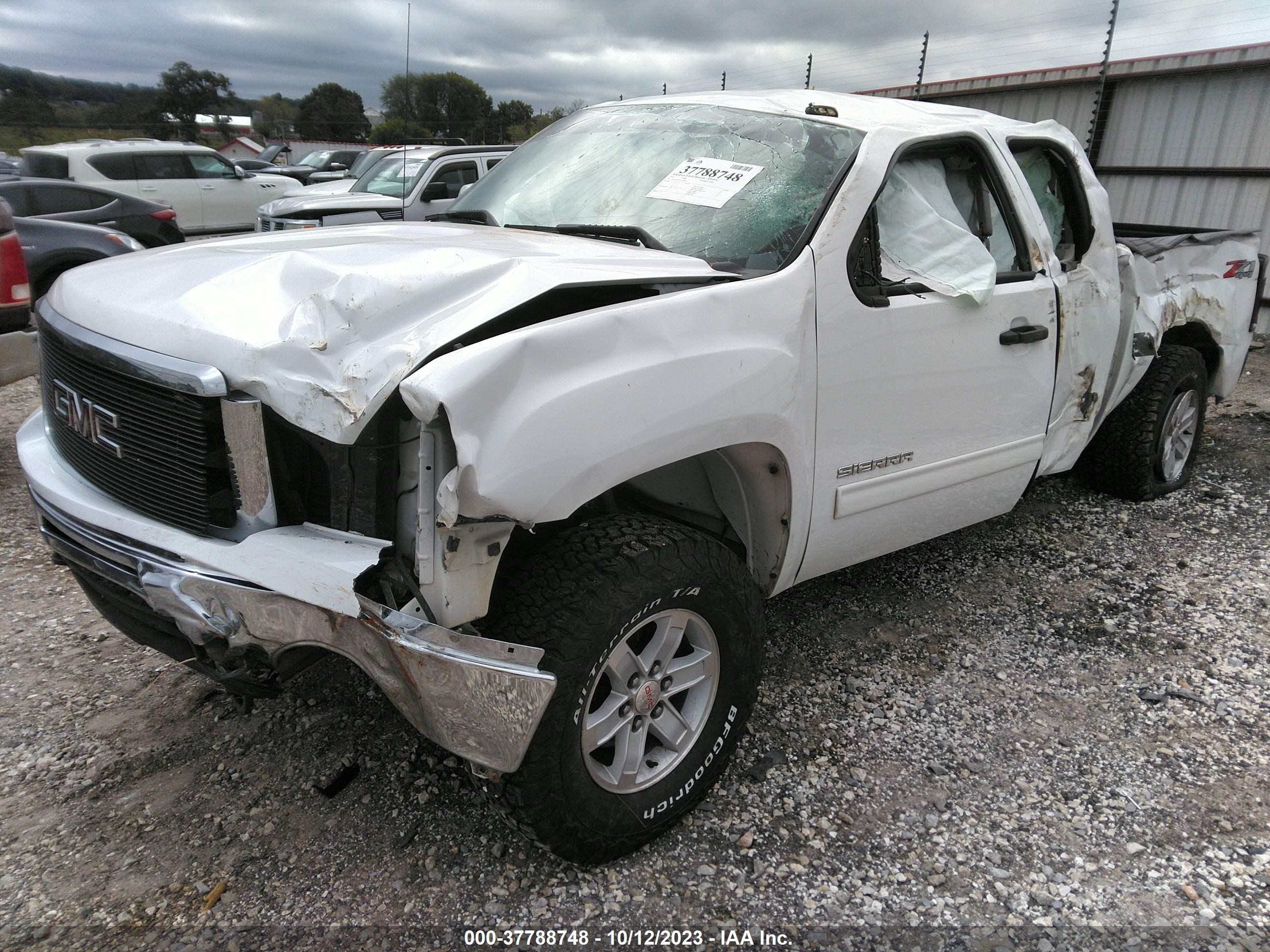 Photo 1 VIN: 1GTR2VE74CZ306929 - GMC SIERRA 