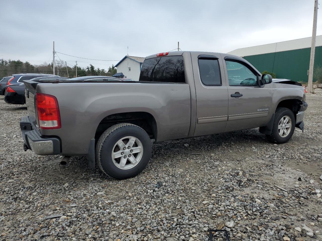 Photo 2 VIN: 1GTR2VE74DZ167323 - GMC SIERRA 