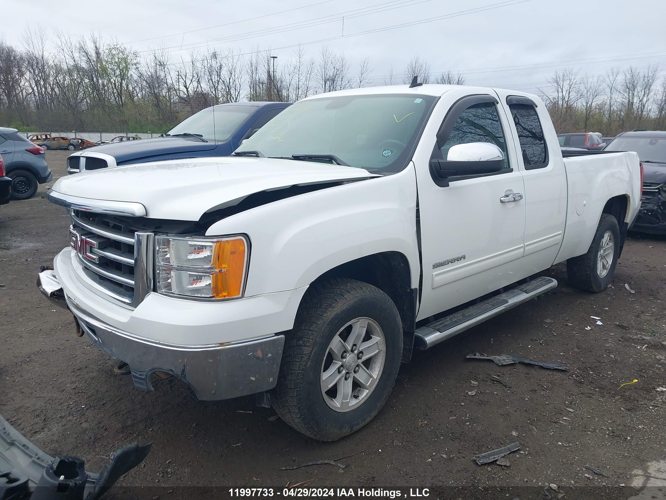 Photo 14 VIN: 1GTR2VE75CZ220058 - GMC SIERRA 