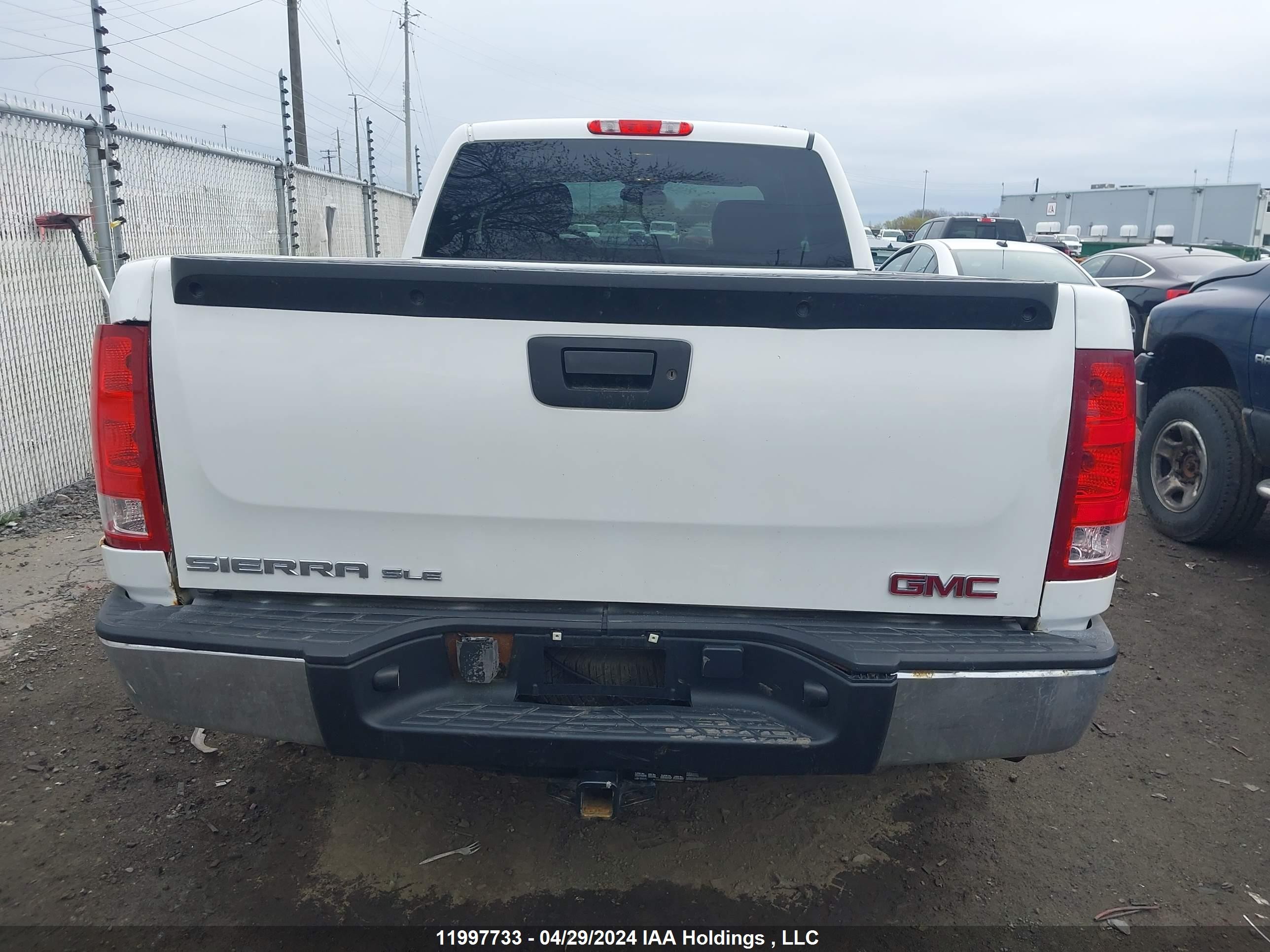 Photo 16 VIN: 1GTR2VE75CZ220058 - GMC SIERRA 