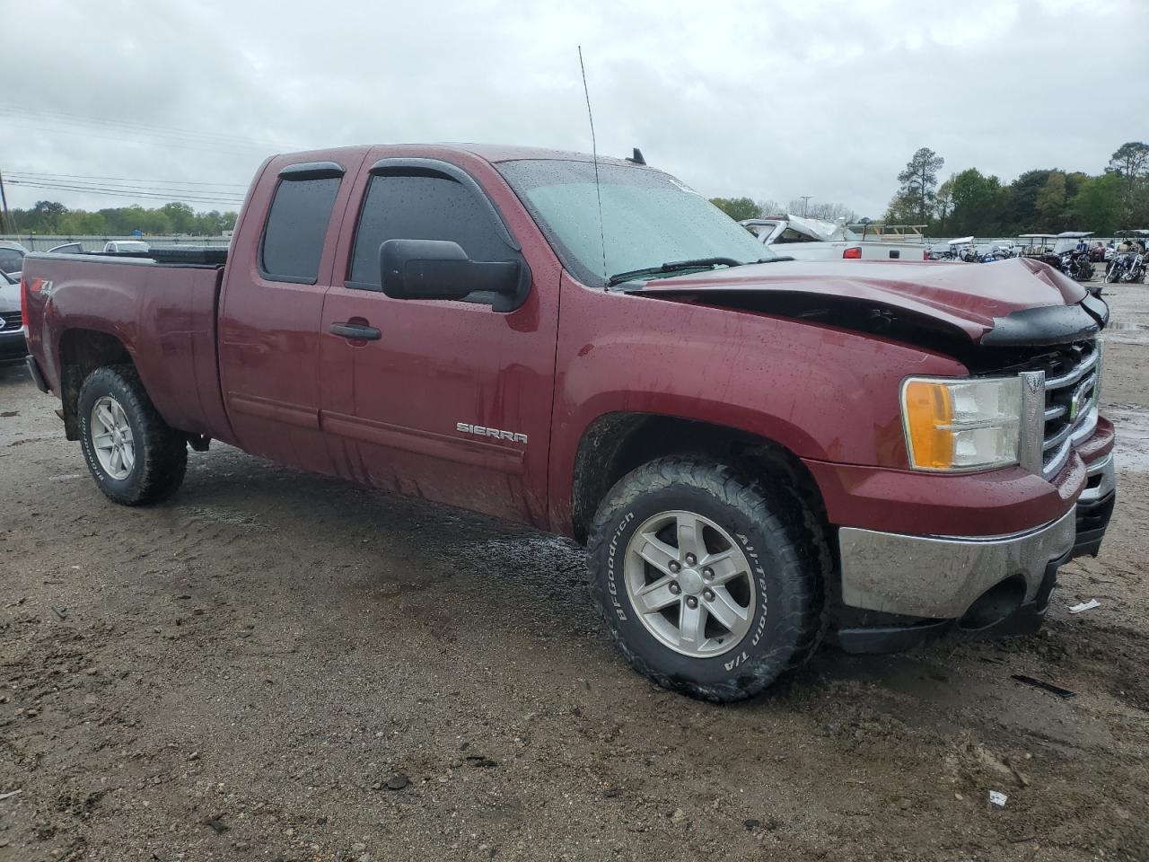 Photo 3 VIN: 1GTR2VE76DZ210589 - GMC SIERRA 