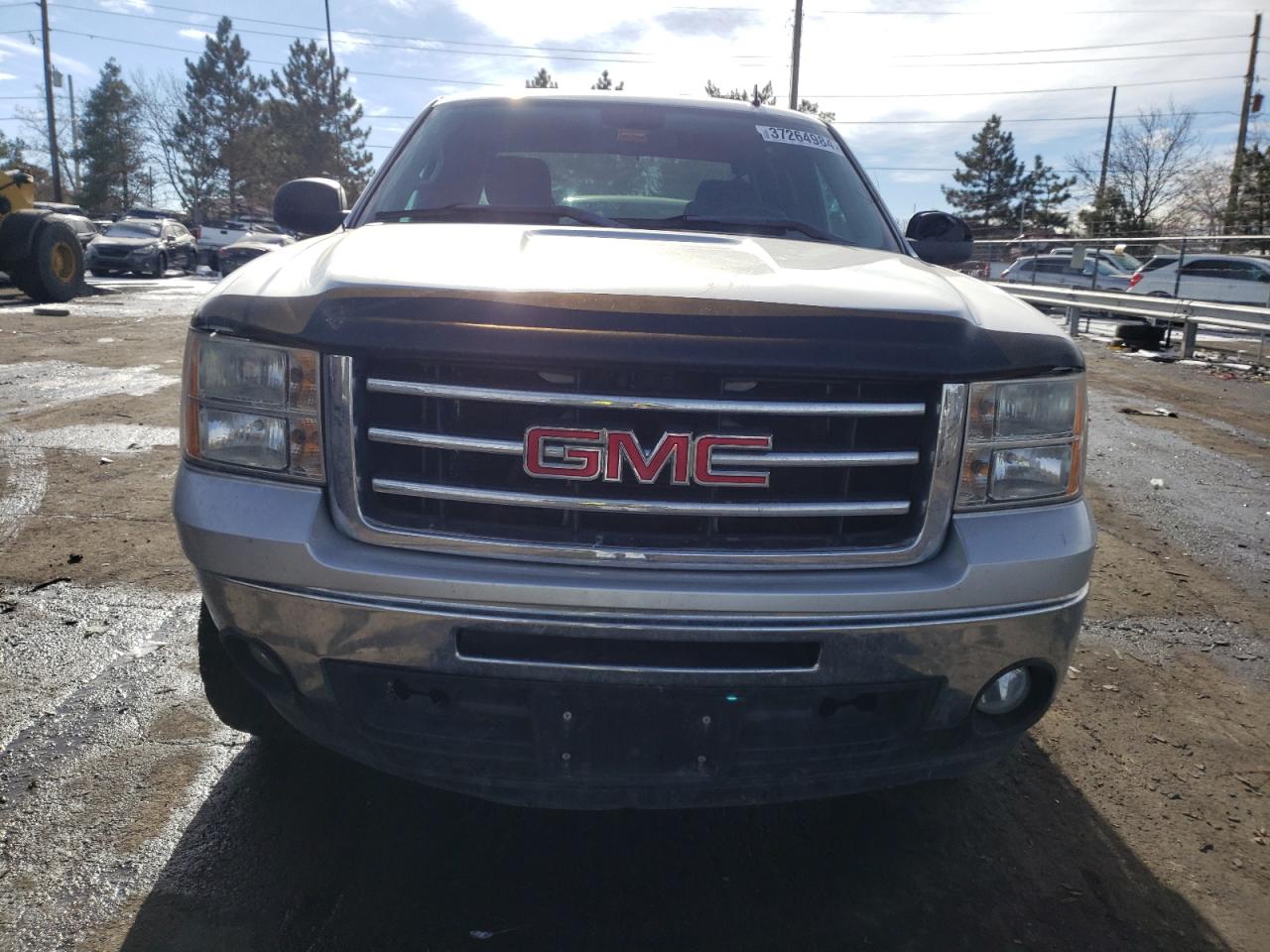 Photo 4 VIN: 1GTR2VE78CZ225092 - GMC SIERRA 