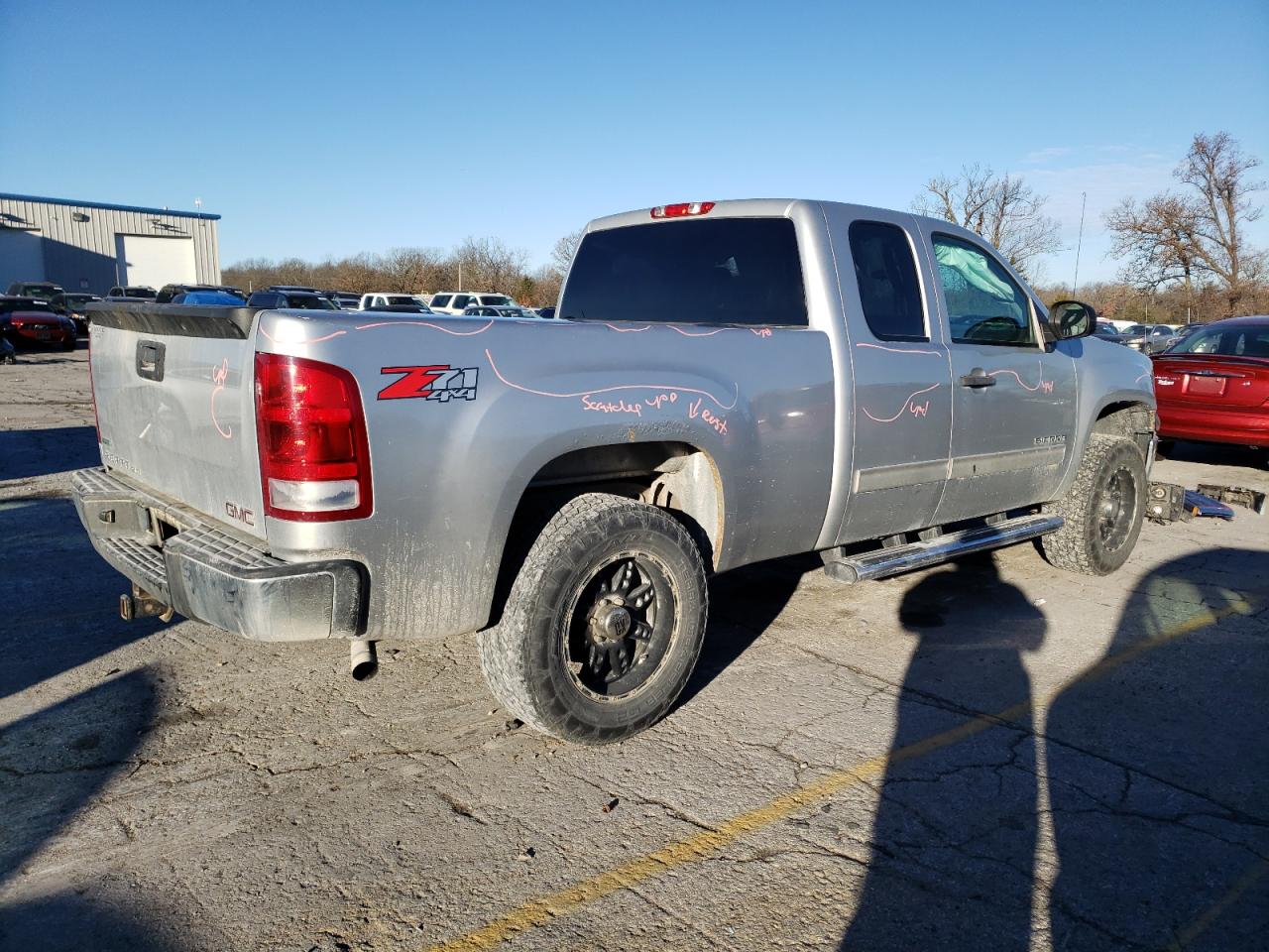 Photo 2 VIN: 1GTR2VE7XCZ148631 - GMC SIERRA 