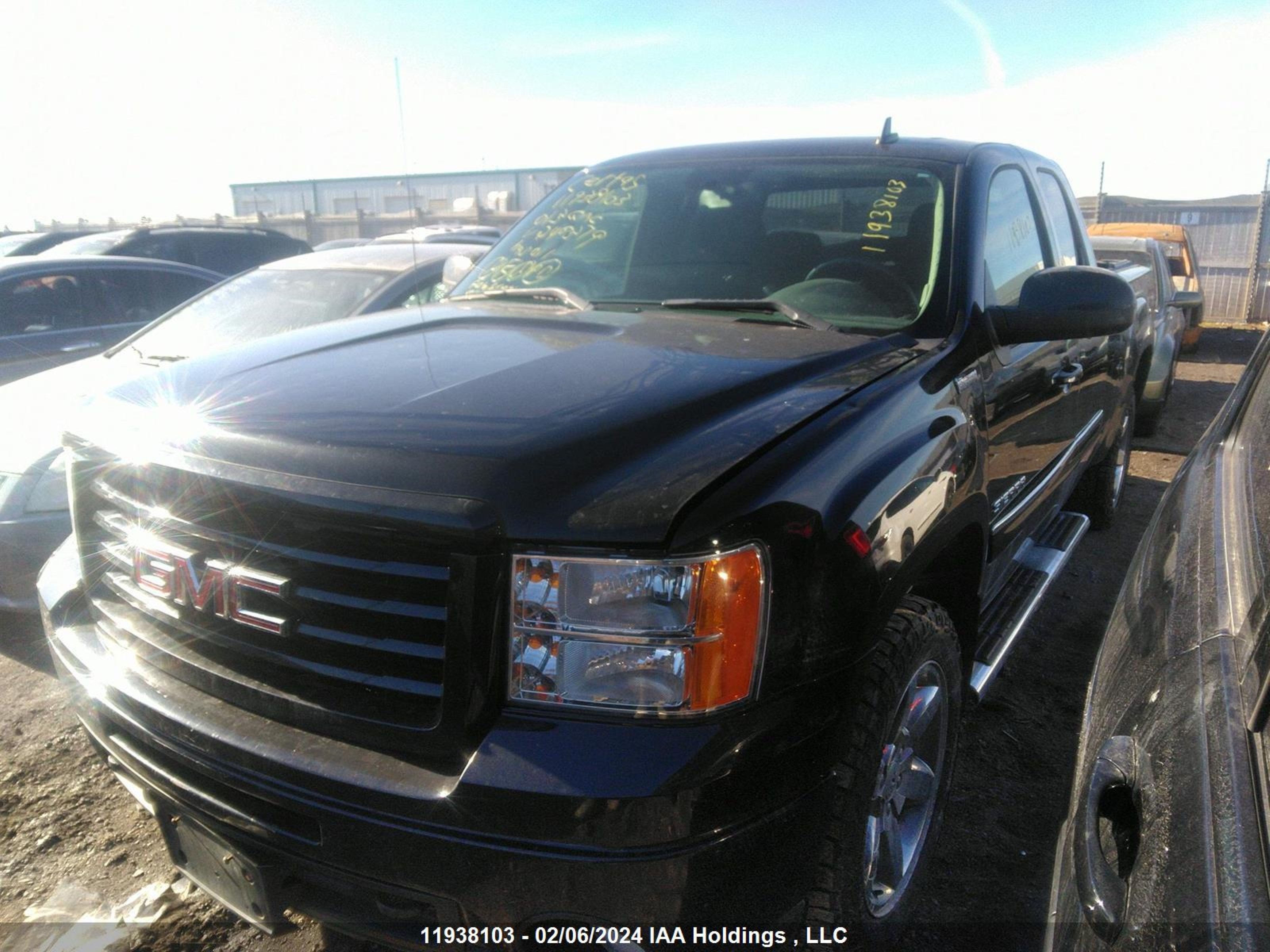 Photo 1 VIN: 1GTR2VE7XDZ246379 - GMC SIERRA 