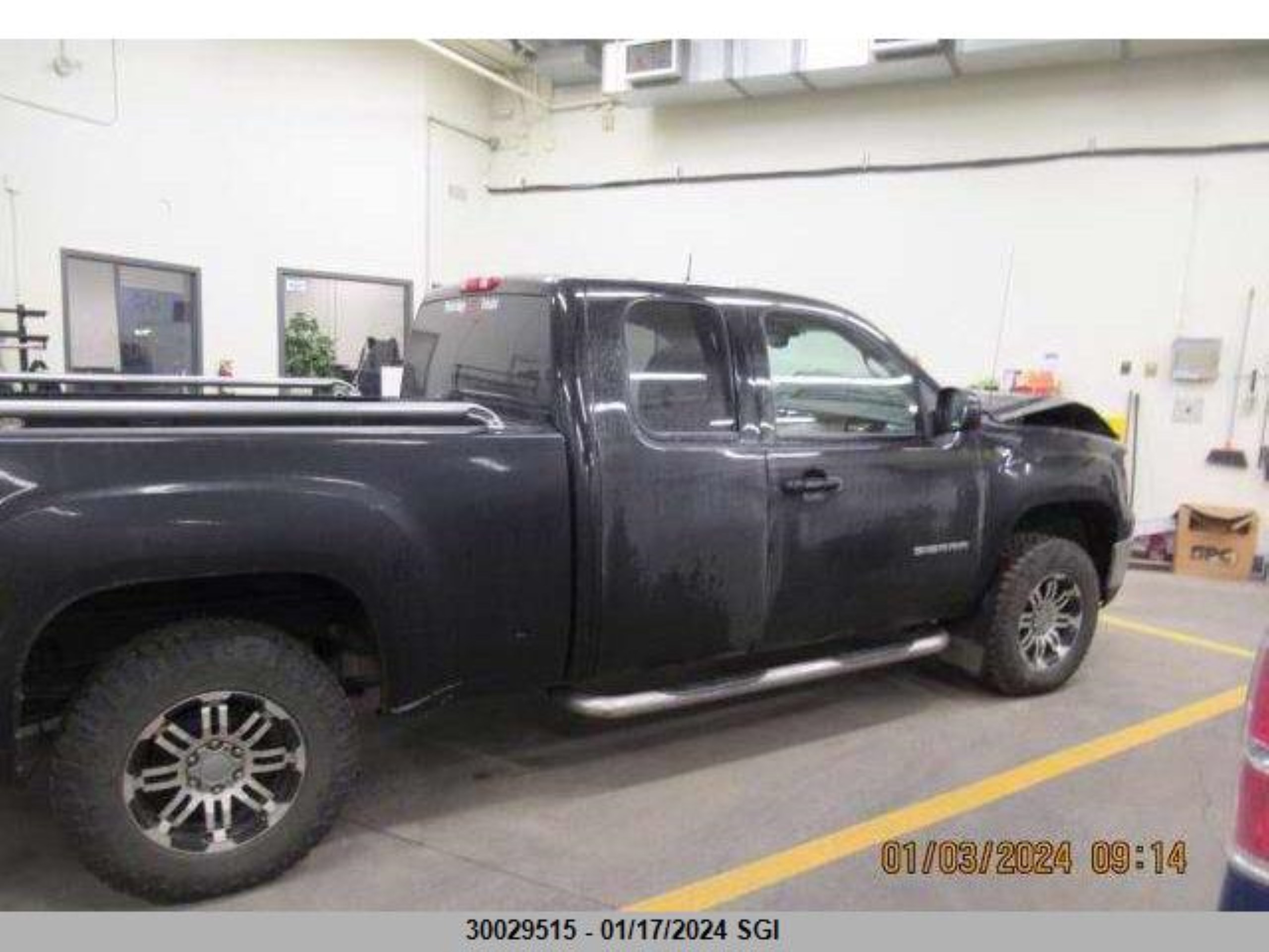 Photo 4 VIN: 1GTR2WE33BZ293155 - GMC SIERRA 