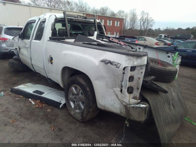 Photo 2 VIN: 1GTR2WE33BZ367111 - GMC SIERRA 1500 