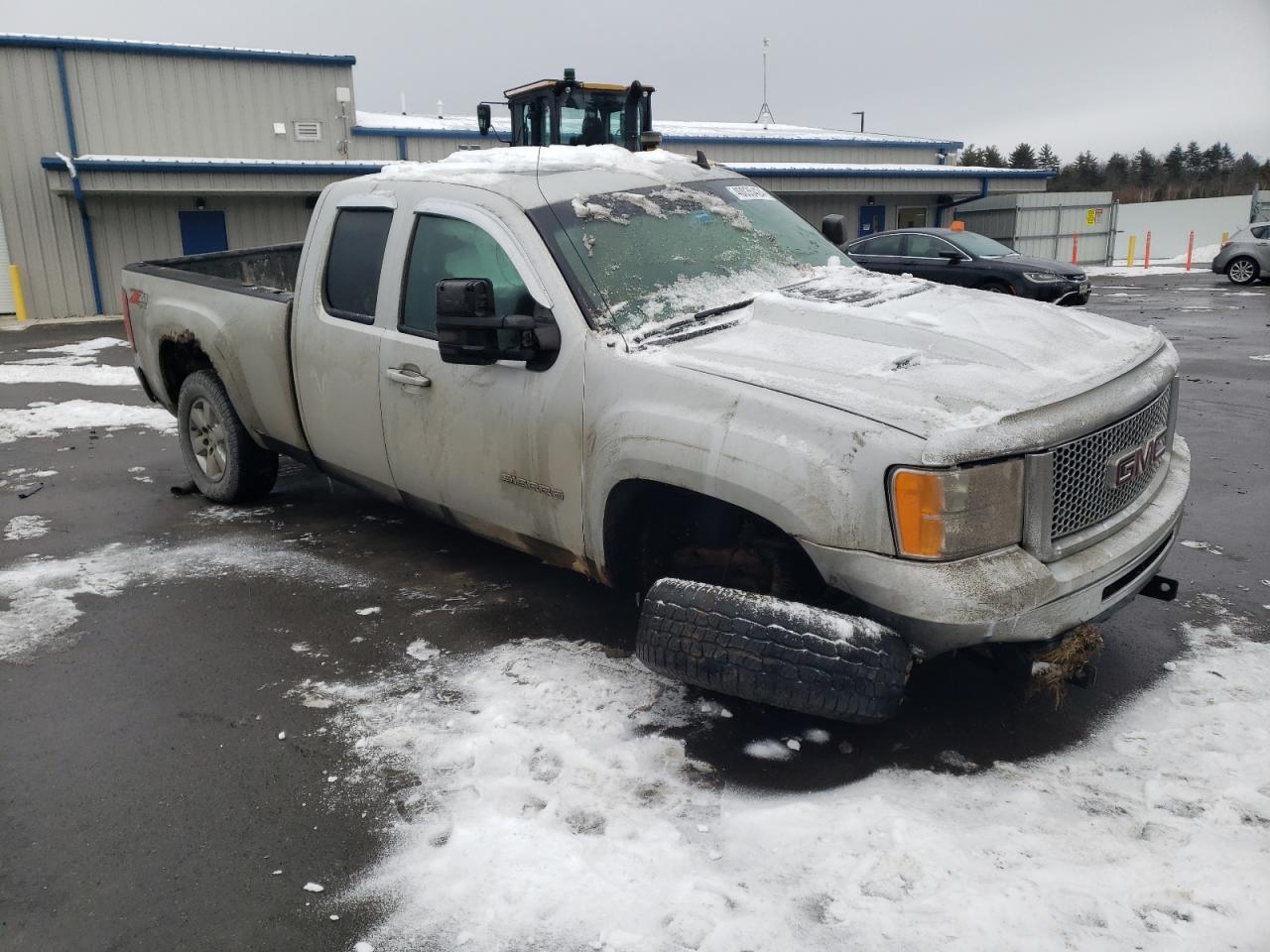 Photo 3 VIN: 1GTR2WE36BZ300471 - GMC SIERRA 