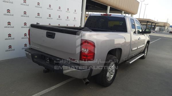 Photo 7 VIN: 1GTR2WE37BZ129570 - GMC SIERRA 