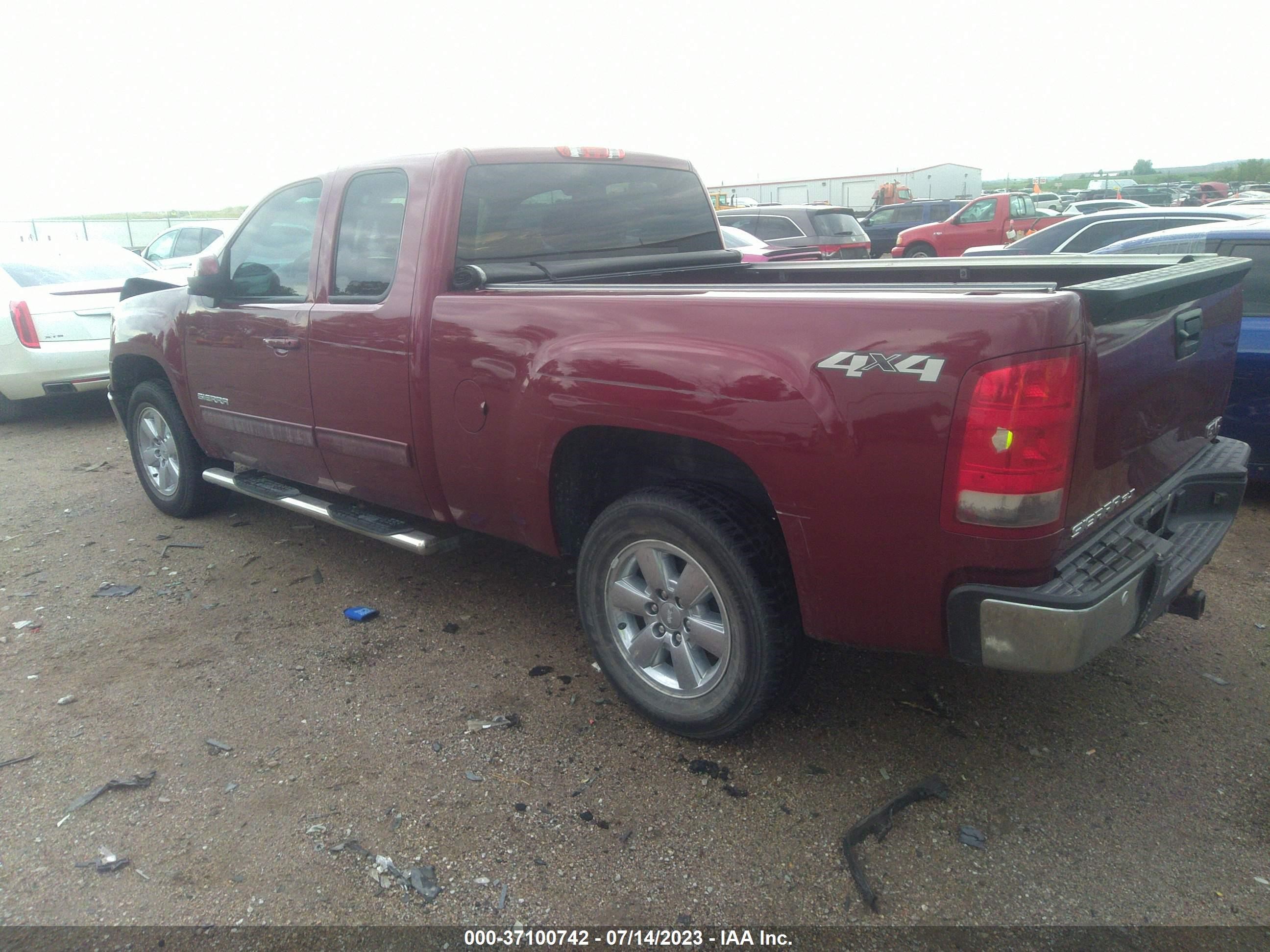 Photo 2 VIN: 1GTR2WE76DZ316174 - GMC SIERRA 