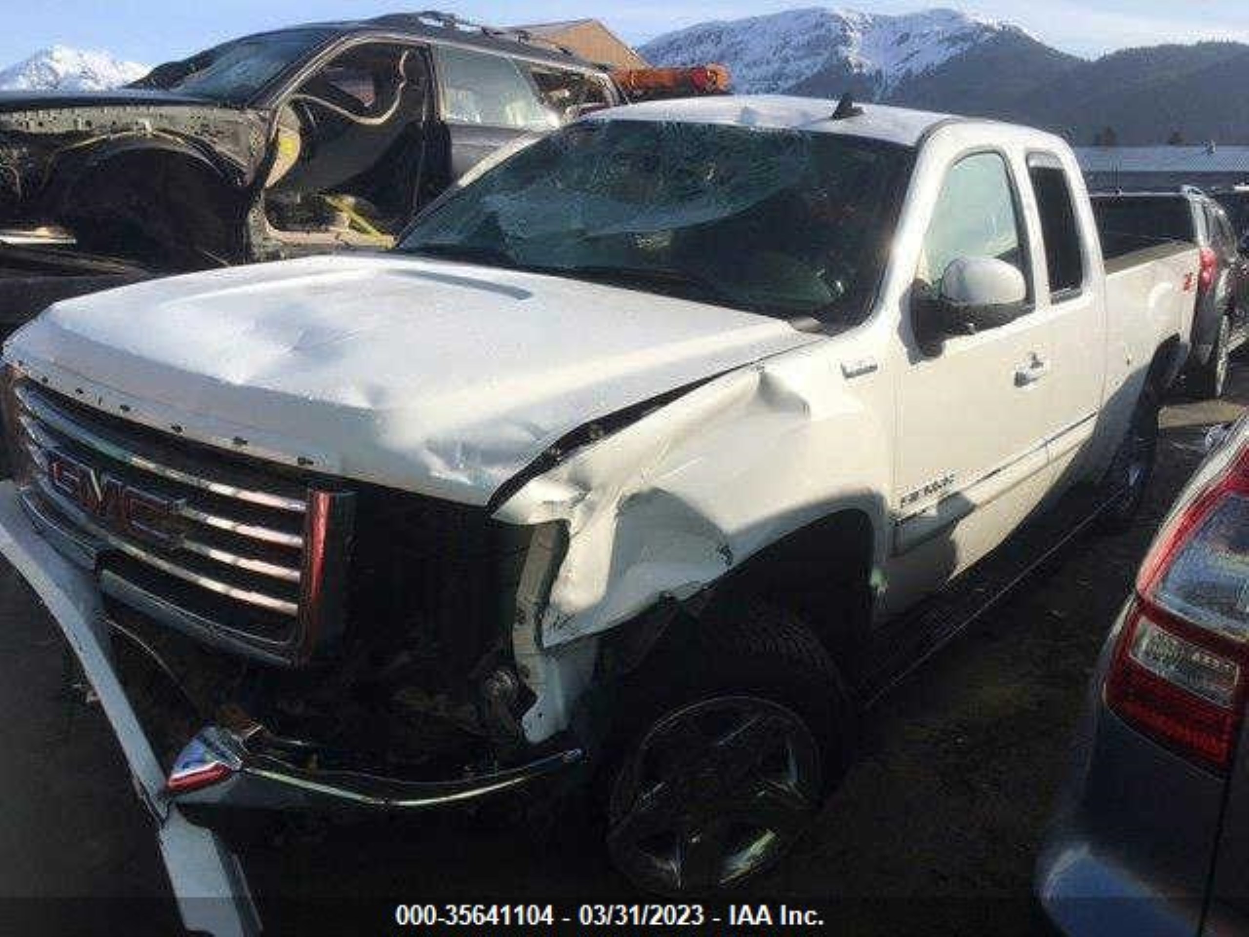 Photo 9 VIN: 1GTR2WE78DZ322171 - GMC SIERRA 