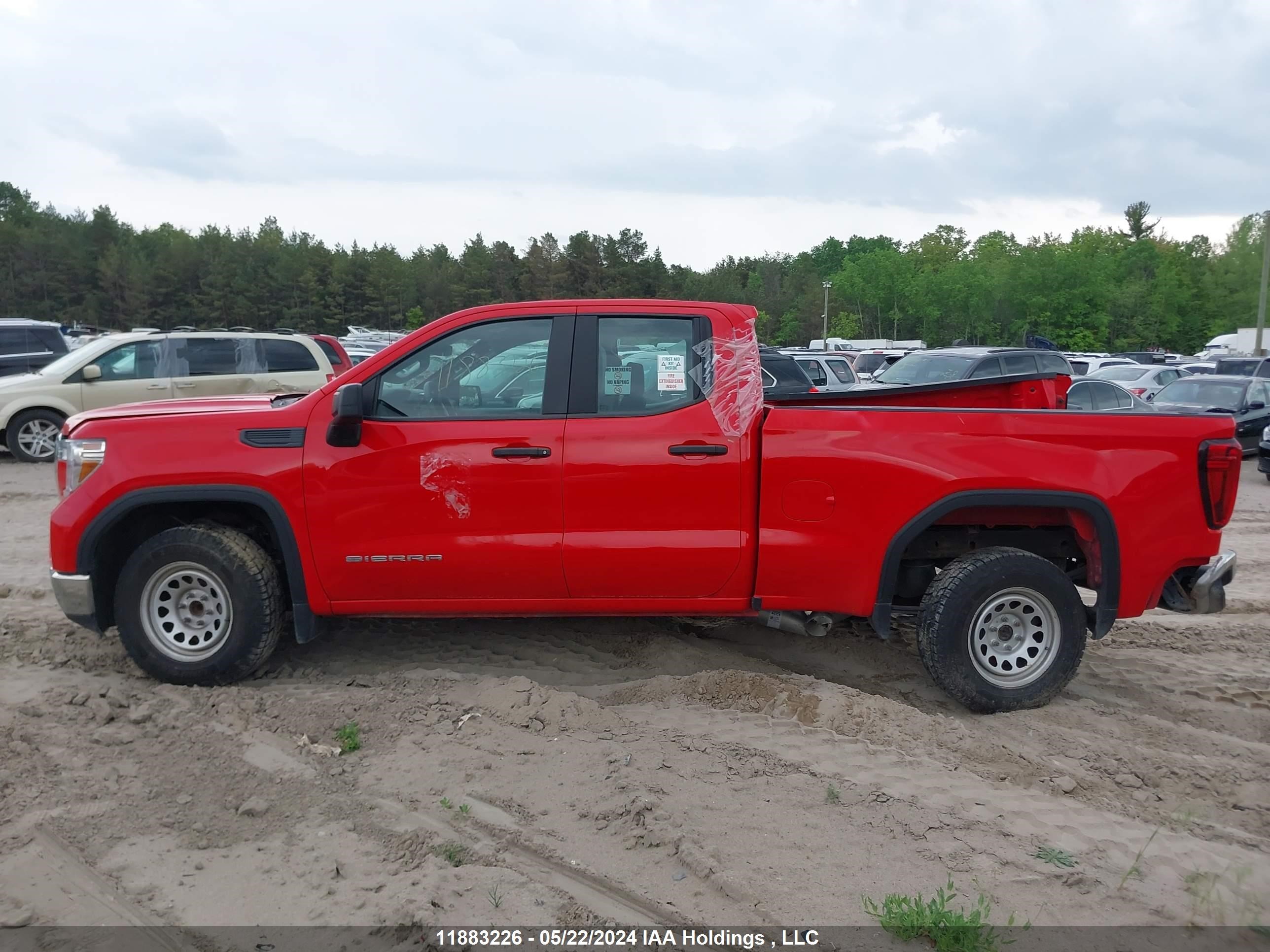 Photo 14 VIN: 1GTR8AEH2MZ311337 - GMC SIERRA 