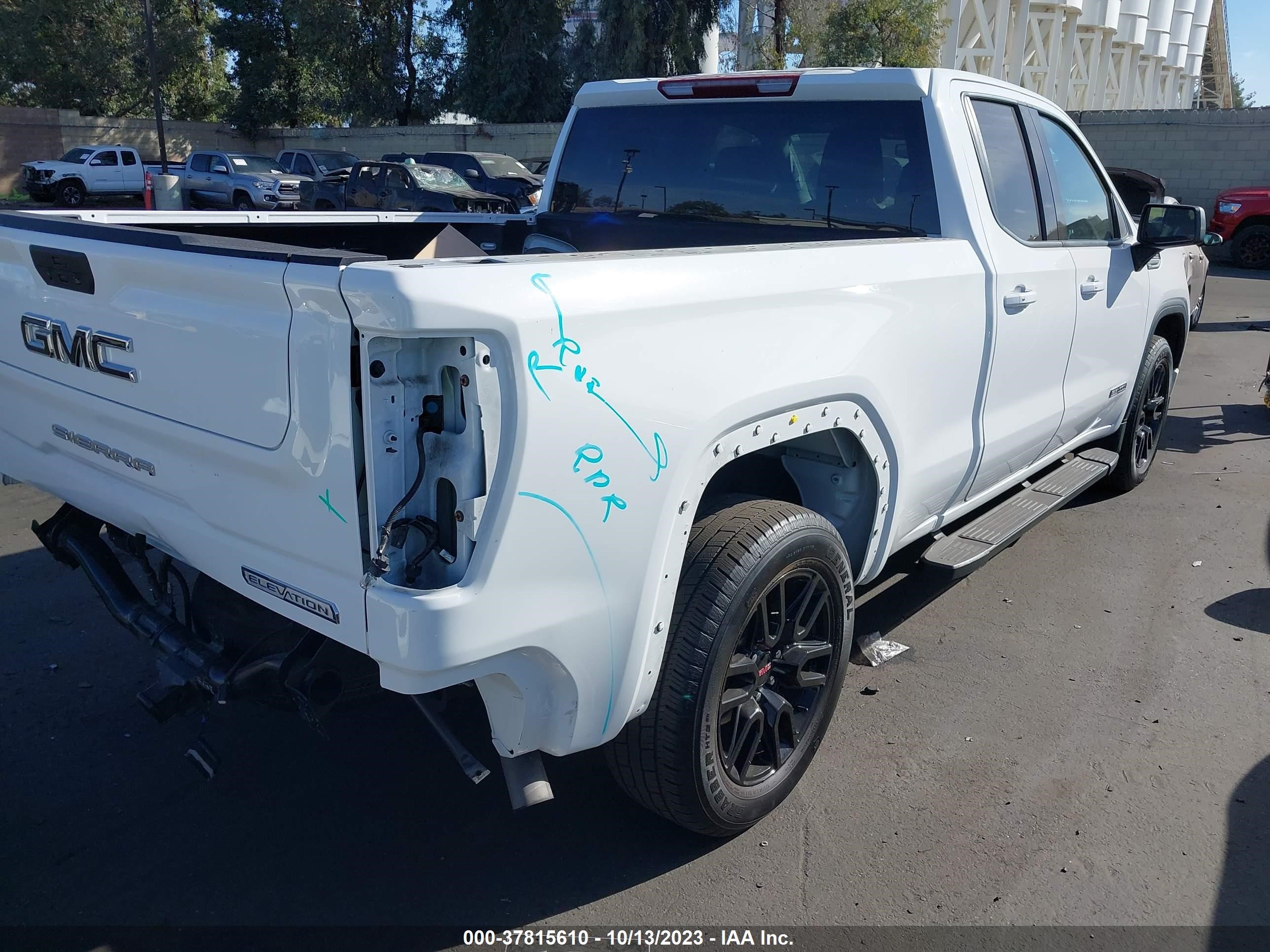 Photo 3 VIN: 1GTR8CEK8MZ453621 - GMC SIERRA 