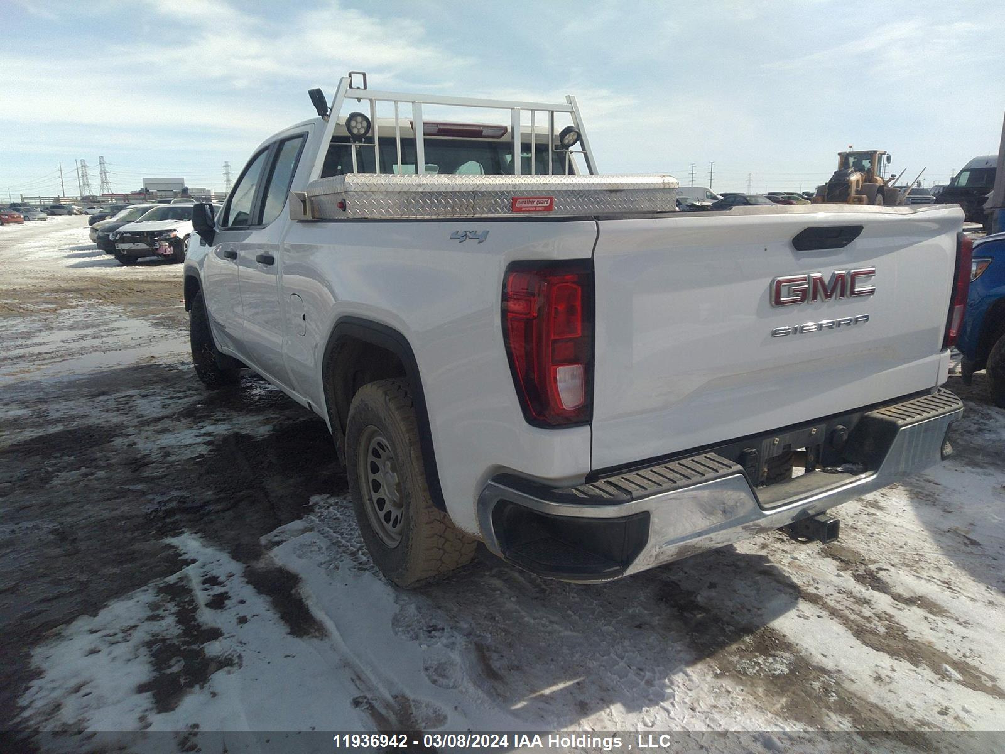 Photo 2 VIN: 1GTR9AEF4LZ230365 - GMC SIERRA 