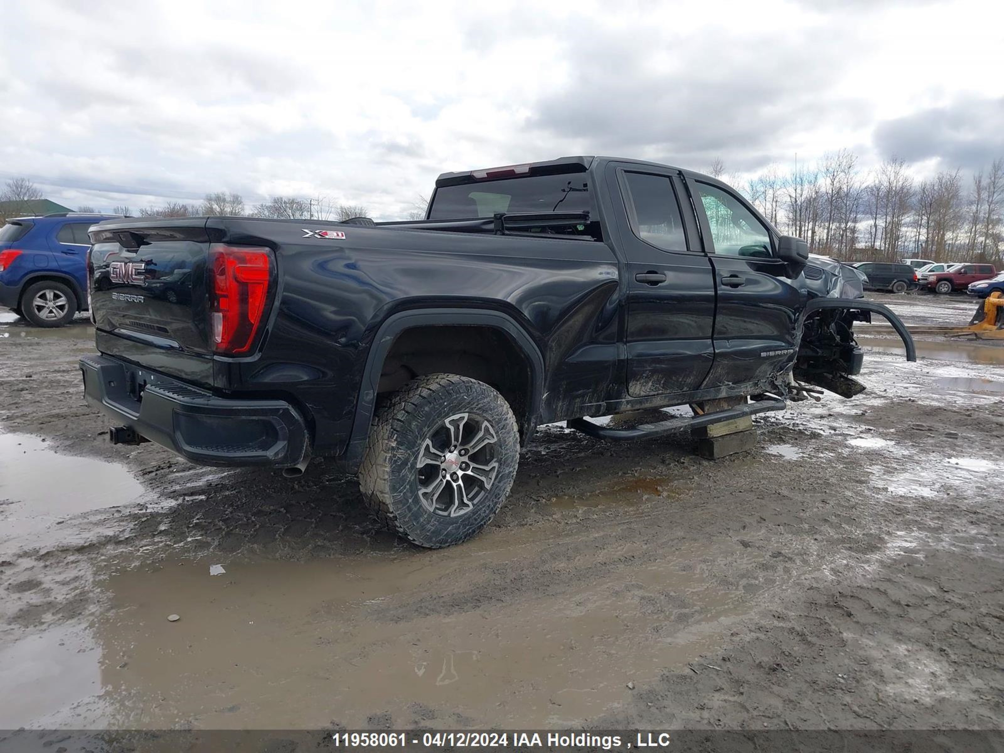 Photo 3 VIN: 1GTR9AEF6LZ284377 - GMC SIERRA 