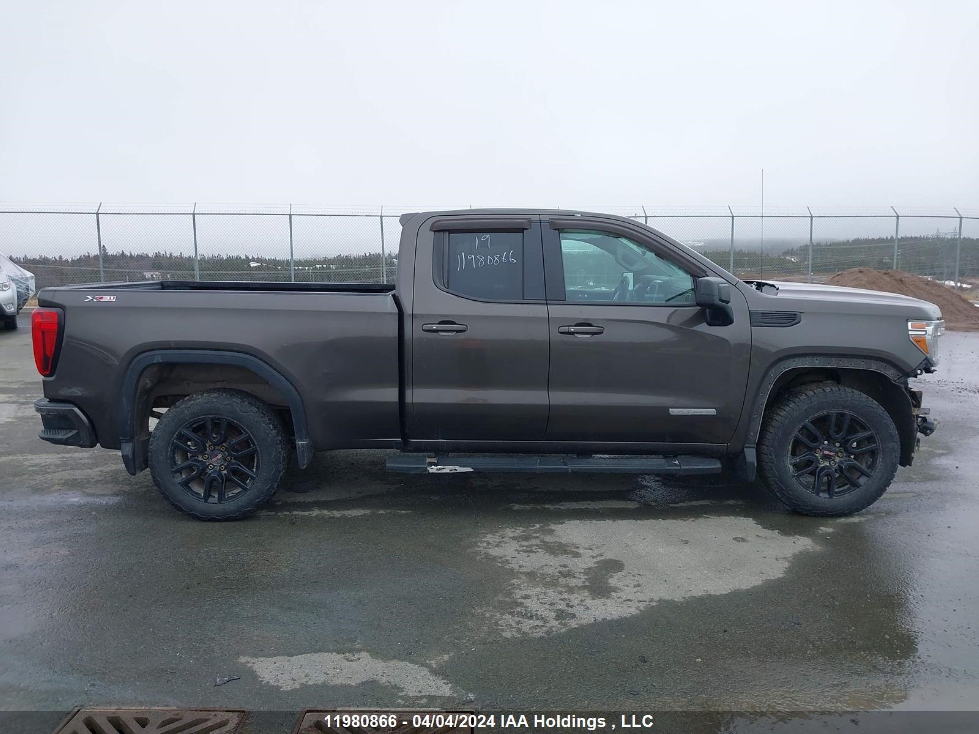 Photo 13 VIN: 1GTR9CED3KZ185895 - GMC SIERRA 