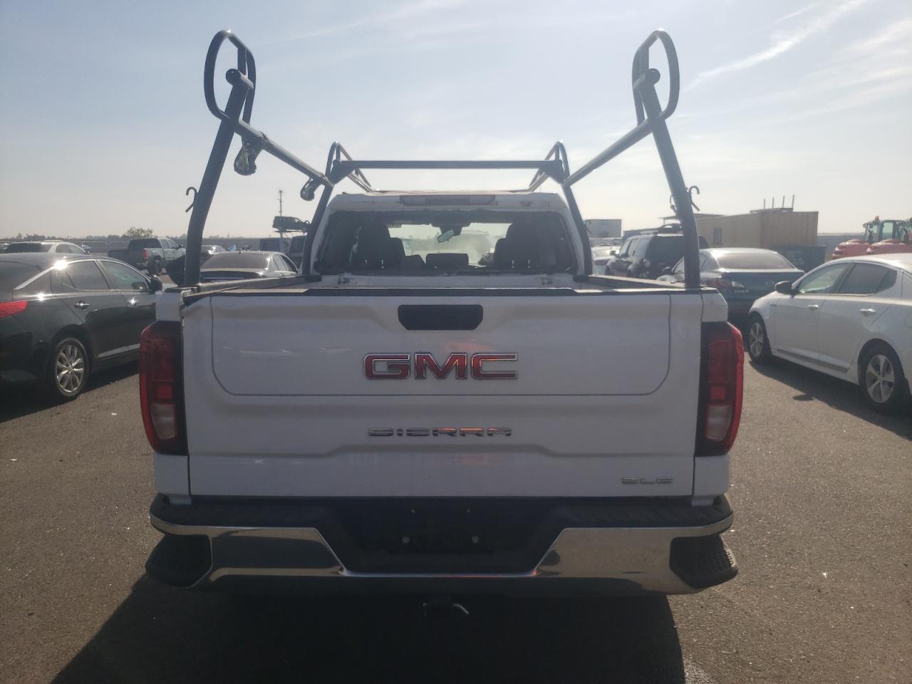 Photo 5 VIN: 1GTRHBEK4NZ589353 - GMC SIERRA 