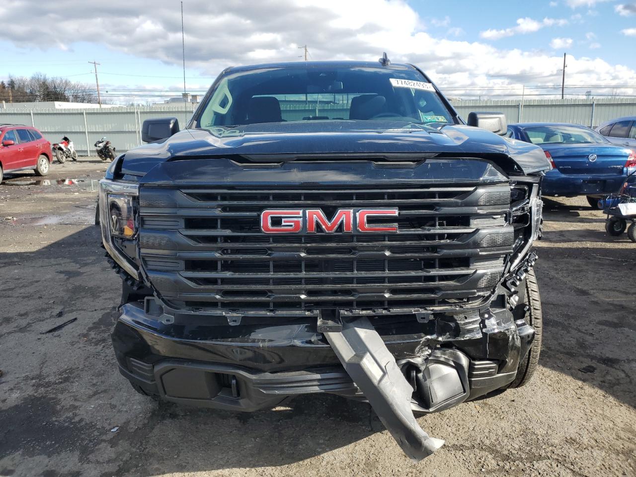 Photo 4 VIN: 1GTRUAED8PZ324333 - GMC SIERRA 