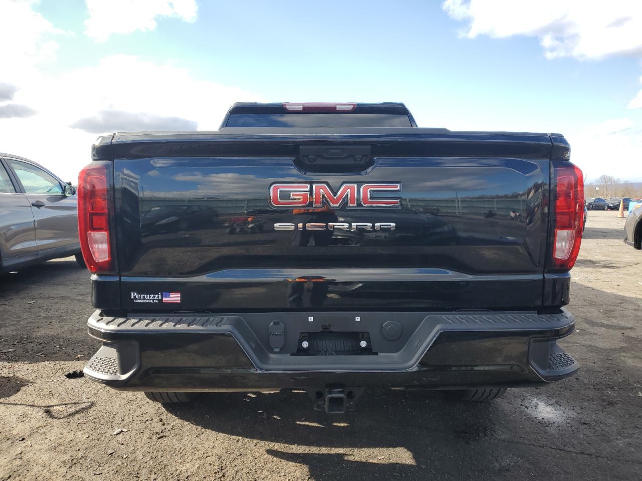 Photo 5 VIN: 1GTRUAED8PZ324333 - GMC SIERRA 