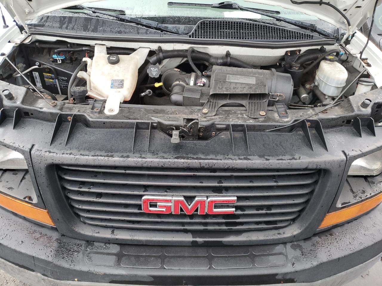 Photo 11 VIN: 1GTS7AF48B1125703 - GMC SAVANA 