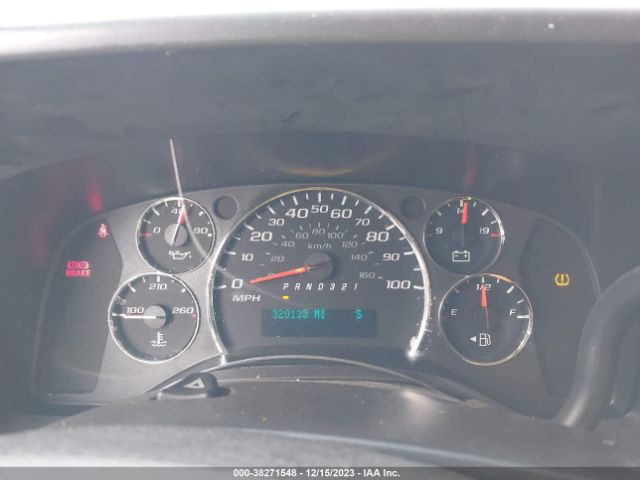 Photo 6 VIN: 1GTS8AF40B1146235 - GMC SAVANA 1500 