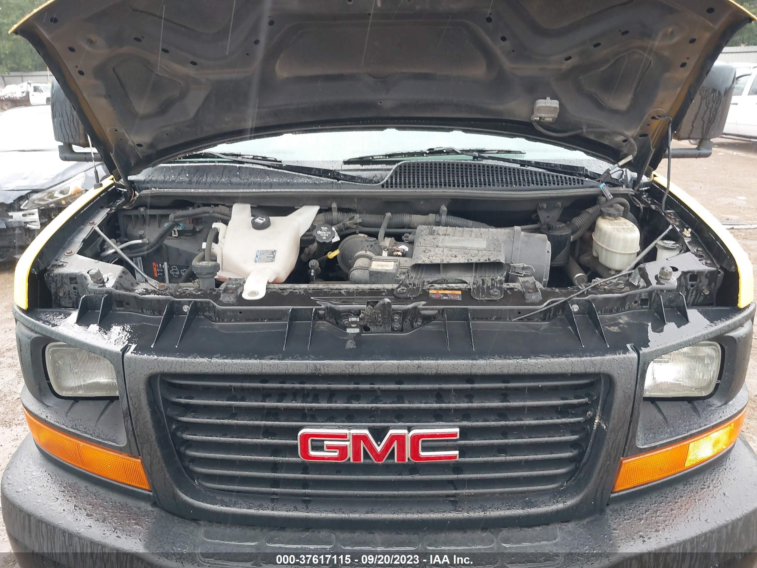 Photo 9 VIN: 1GTS8AF44E1131855 - GMC SAVANA 