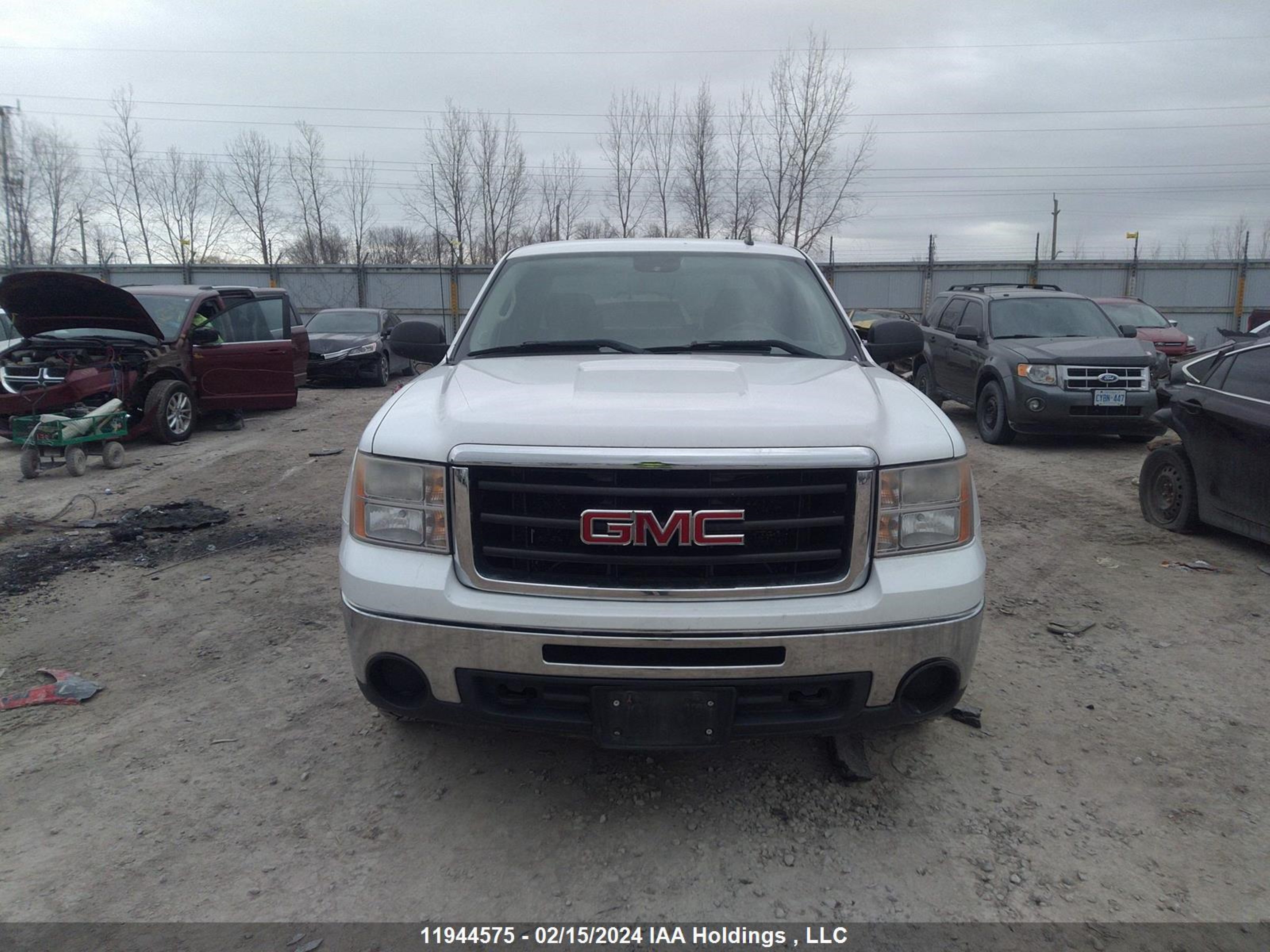 Photo 11 VIN: 1GTSCVE01AZ215342 - GMC SIERRA 