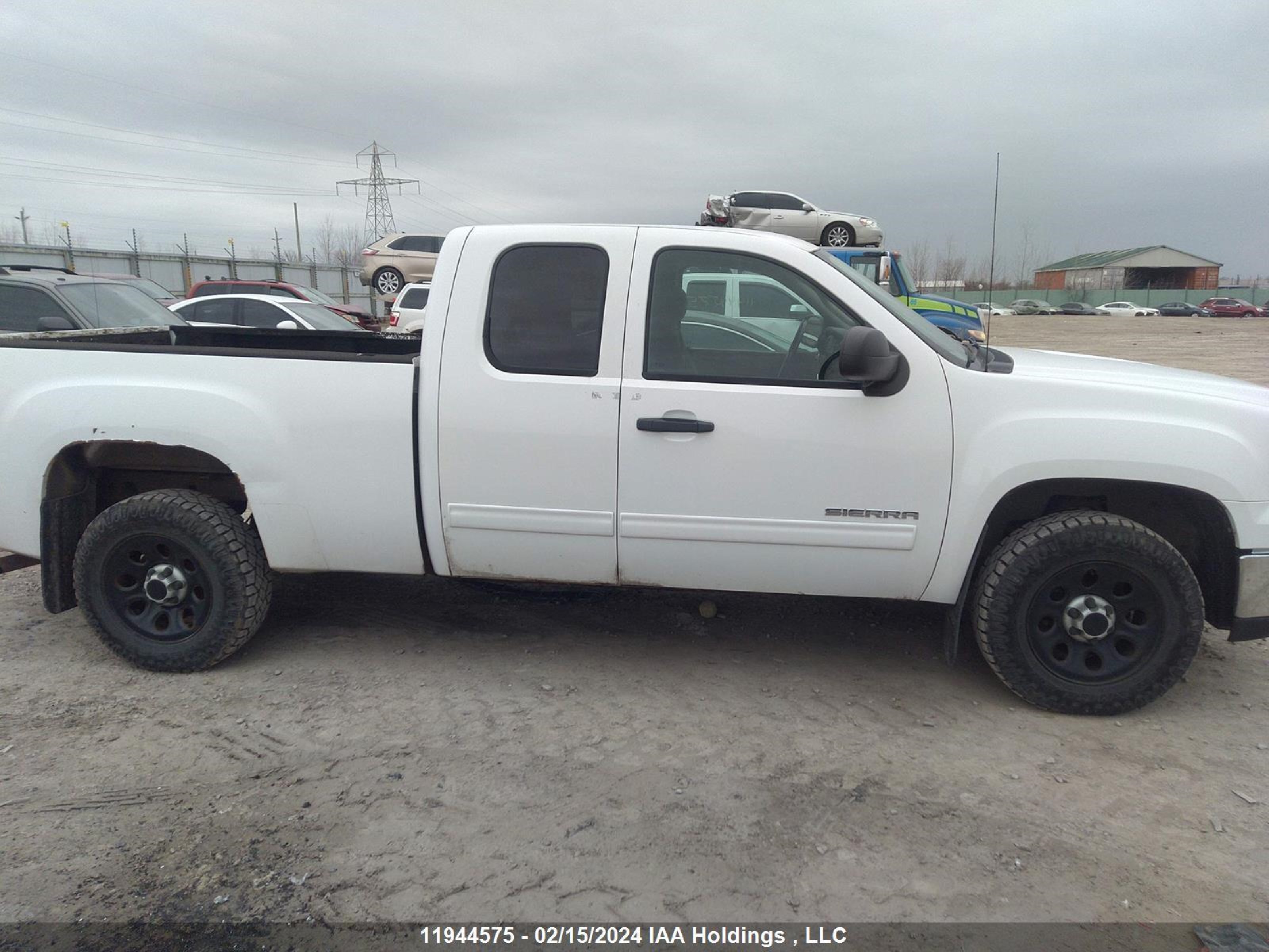 Photo 12 VIN: 1GTSCVE01AZ215342 - GMC SIERRA 