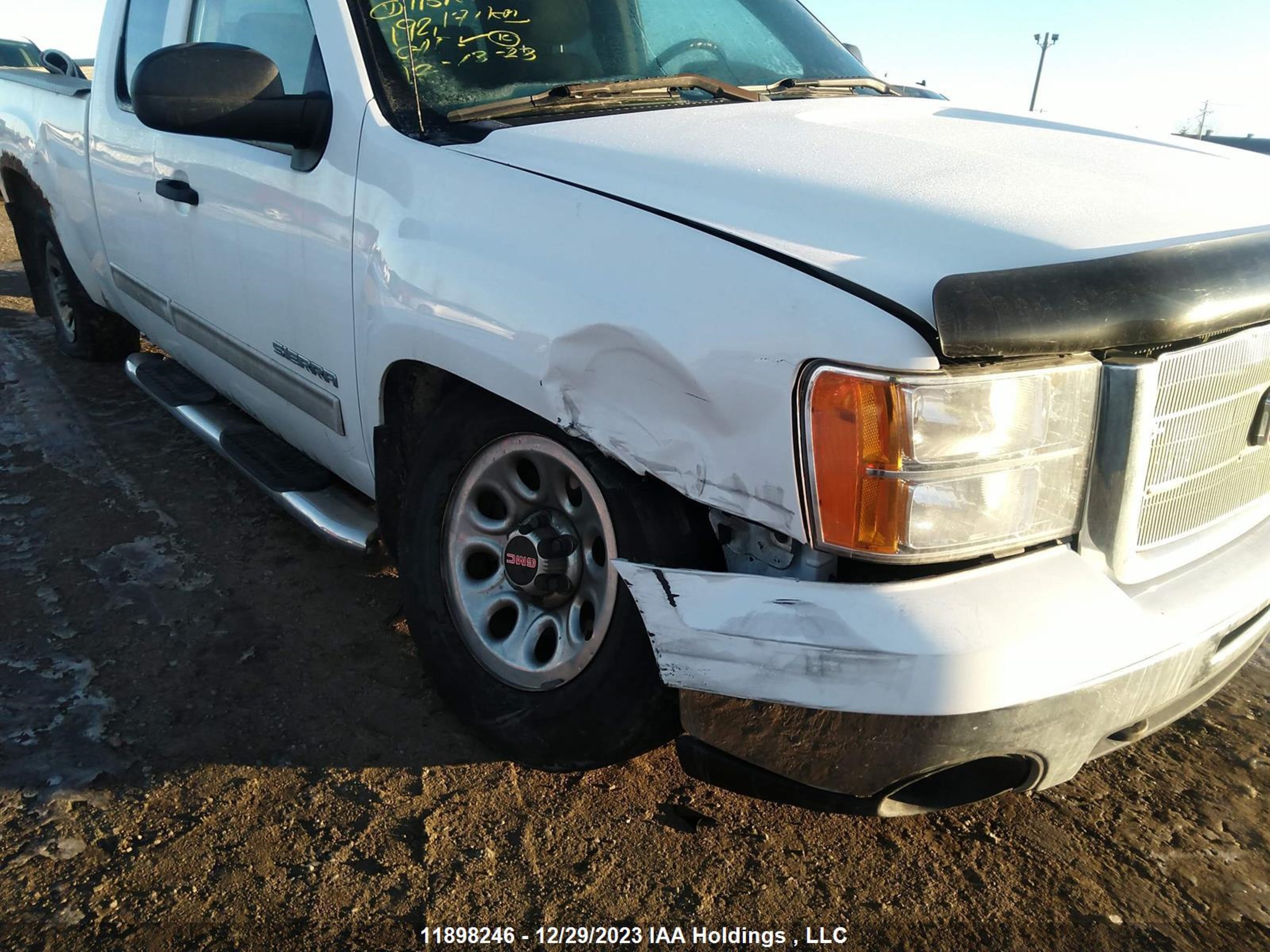 Photo 5 VIN: 1GTSKVE30AZ115181 - GMC SIERRA 