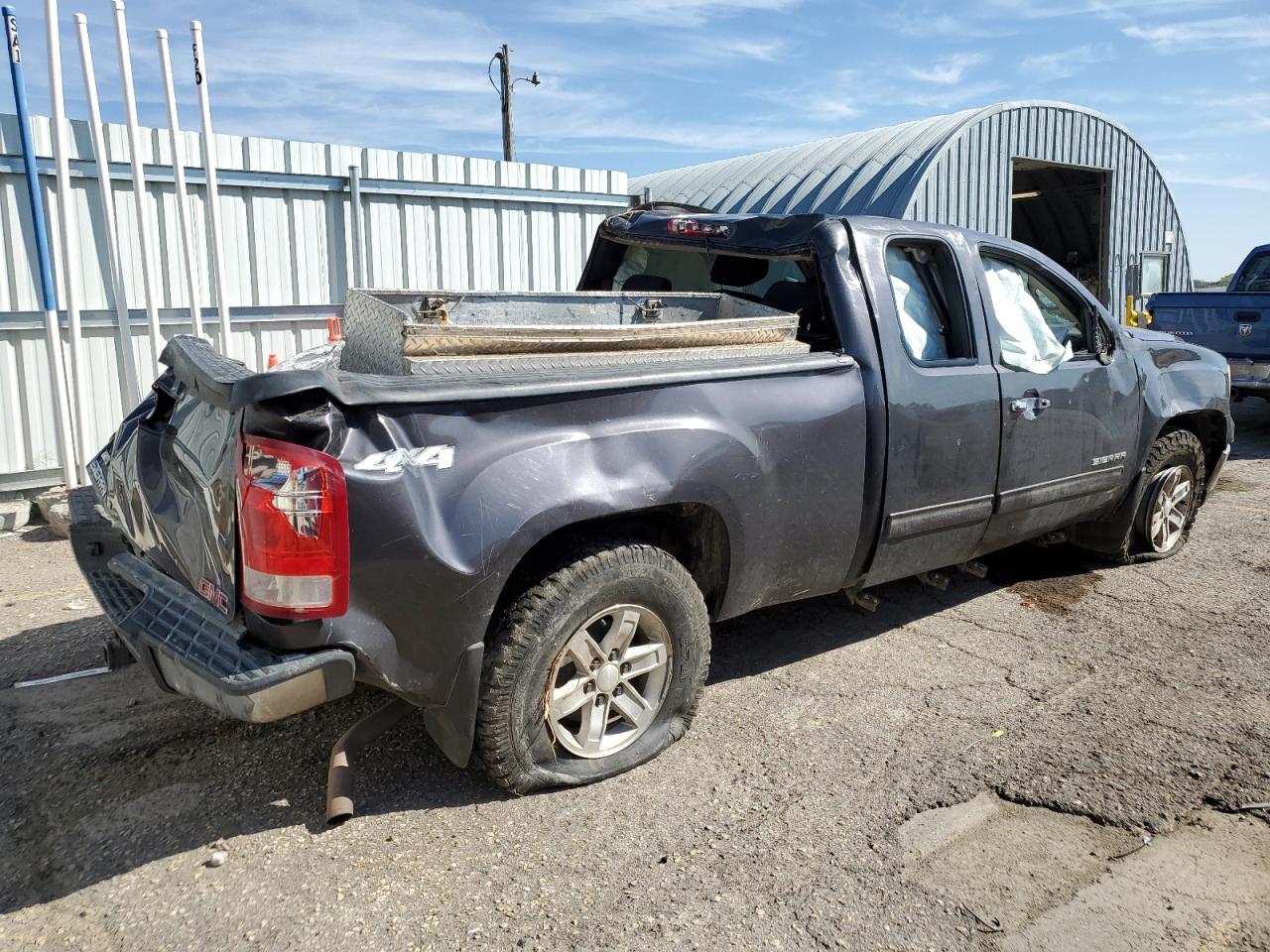 Photo 2 VIN: 1GTSKVE32AZ249447 - GMC SIERRA 