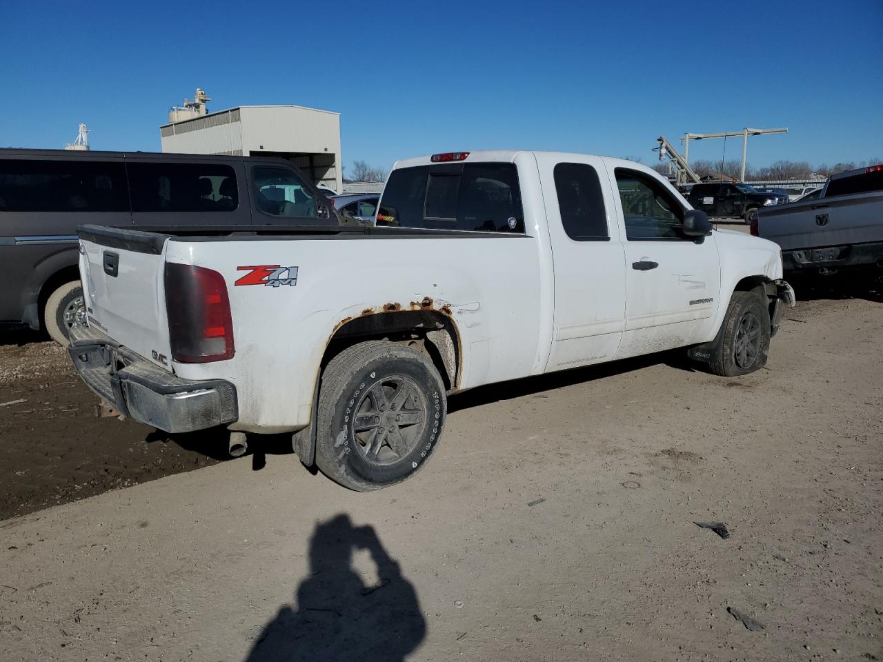 Photo 2 VIN: 1GTSKVE39AZ279934 - GMC SIERRA 