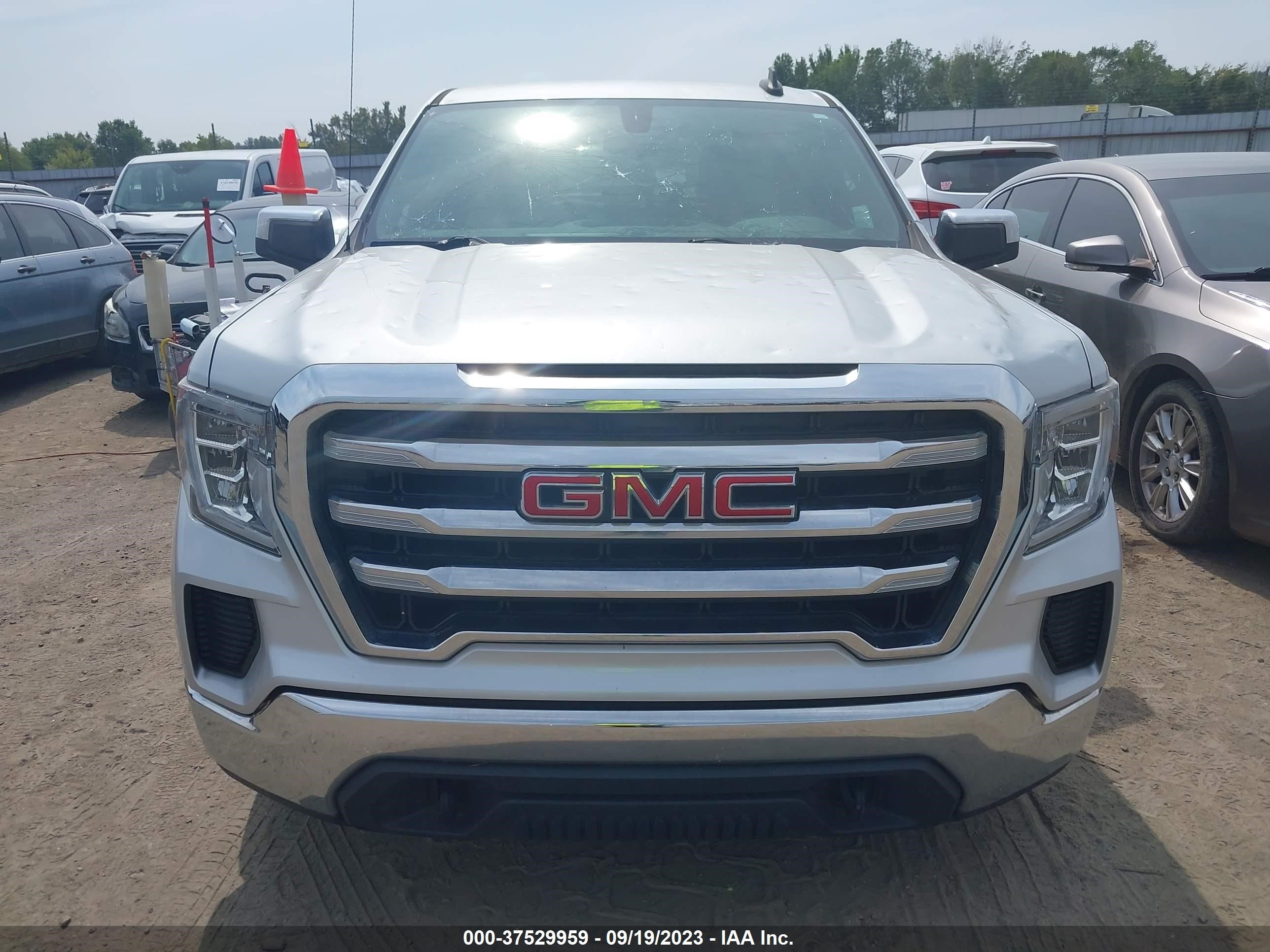 Photo 11 VIN: 1GTU9BED6KZ422982 - GMC SIERRA 