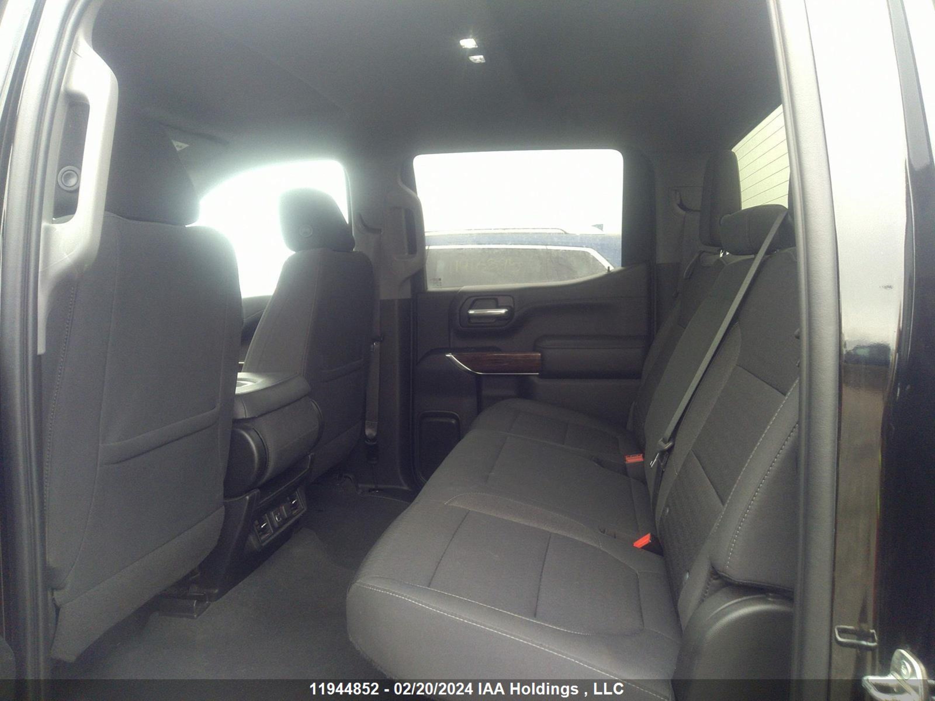 Photo 7 VIN: 1GTU9BED9MZ305657 - GMC SIERRA 