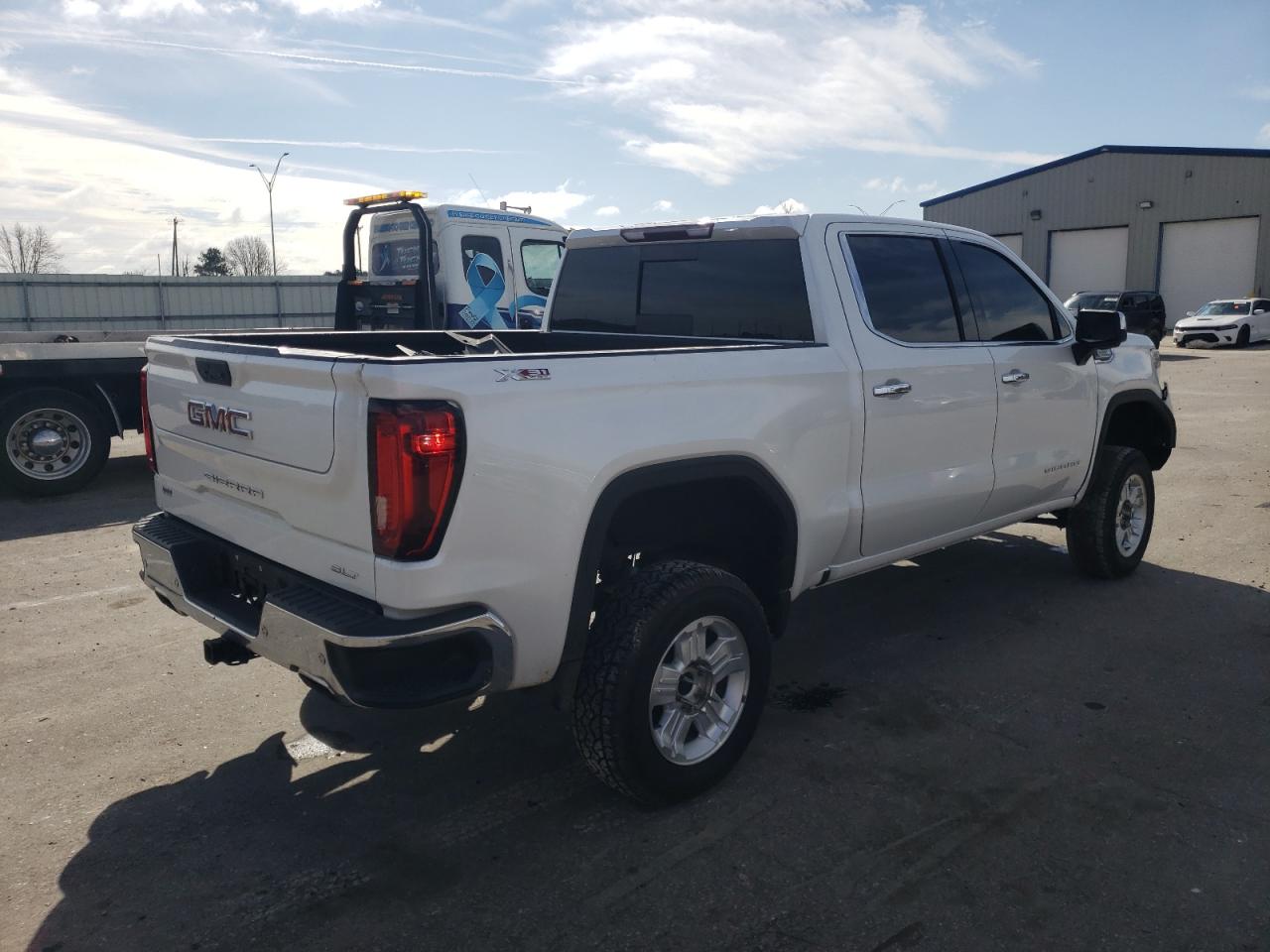 Photo 2 VIN: 1GTU9DED0KZ164132 - GMC SIERRA 