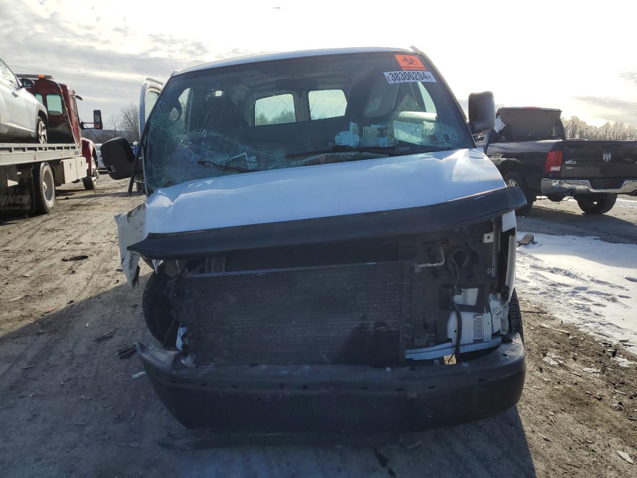 Photo 4 VIN: 1GTUGADX1A1173418 - GMC SAVANA 