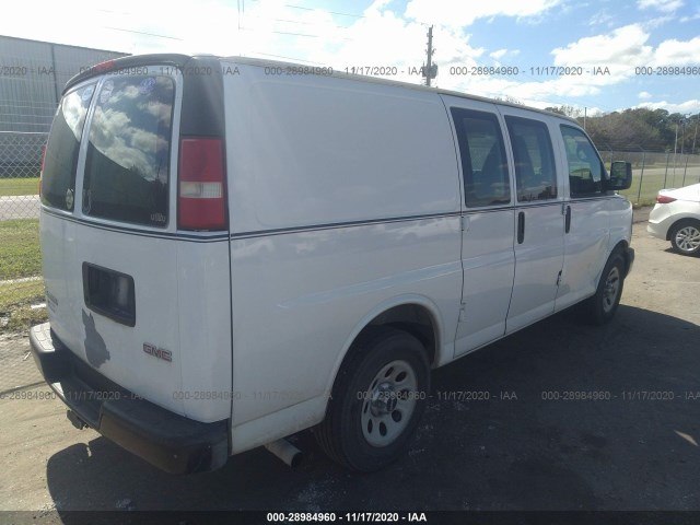 Photo 3 VIN: 1GTUGADX8A1116794 - GMC SAVANA CARGO VAN 