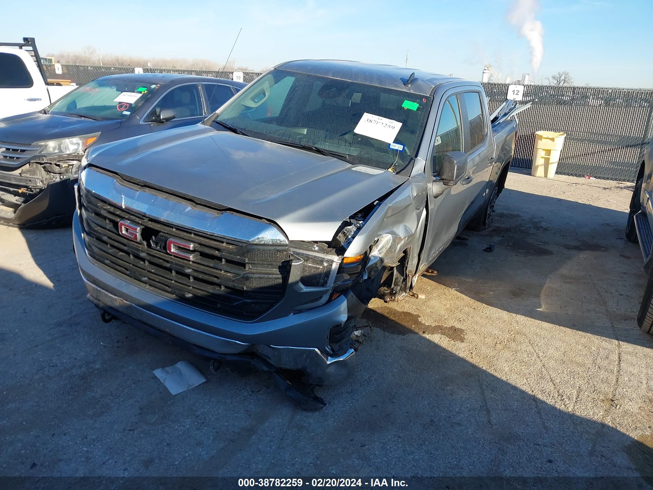 Photo 1 VIN: 1GTUUAED3RZ141872 - GMC SIERRA 