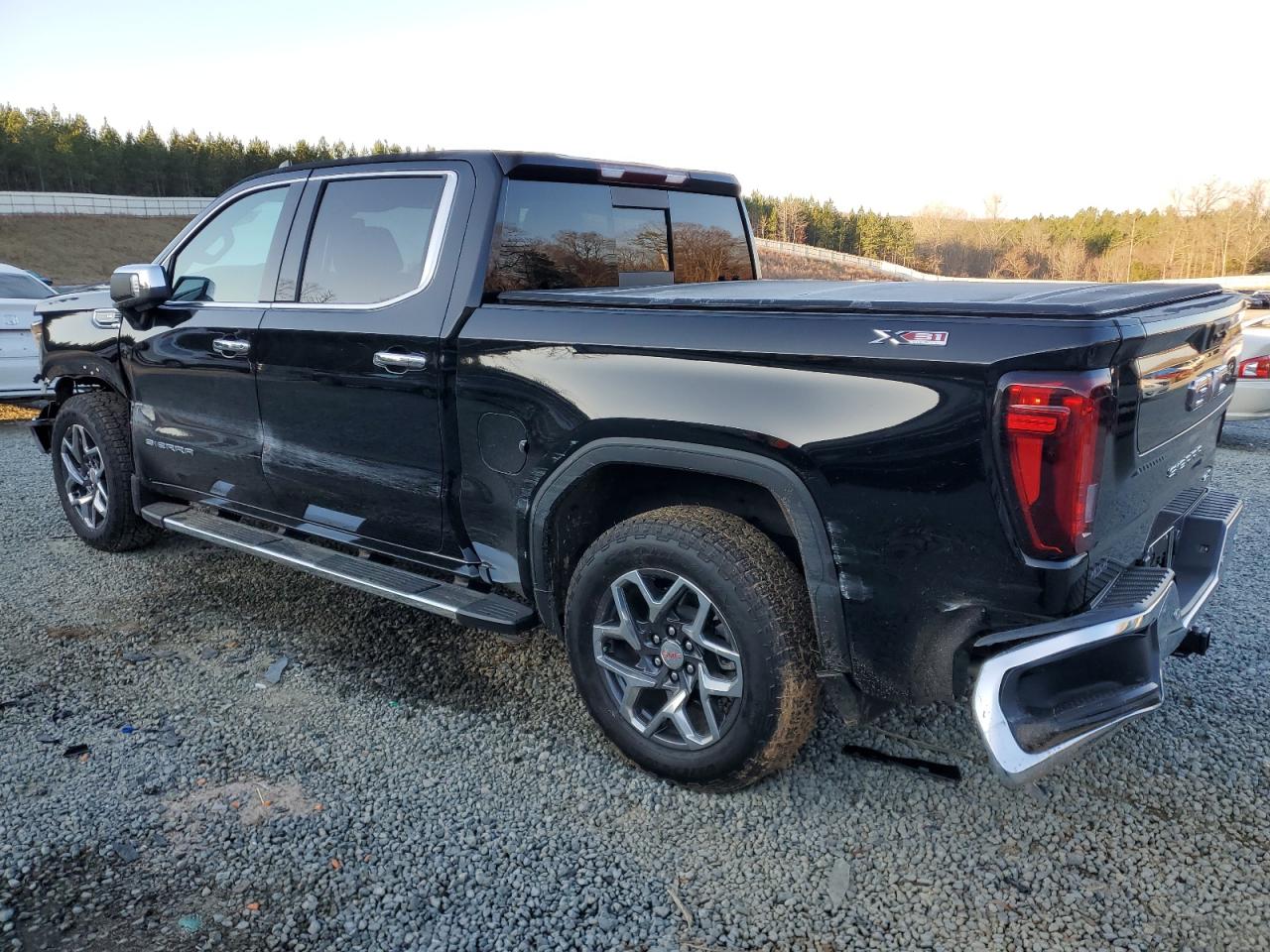 Photo 1 VIN: 1GTUUDED1RZ129608 - GMC SIERRA 