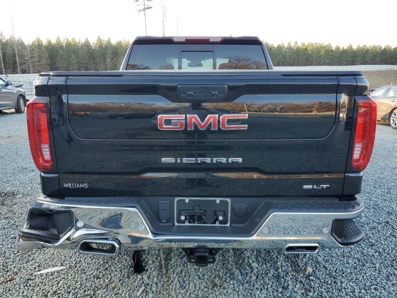 Photo 5 VIN: 1GTUUDED1RZ129608 - GMC SIERRA 