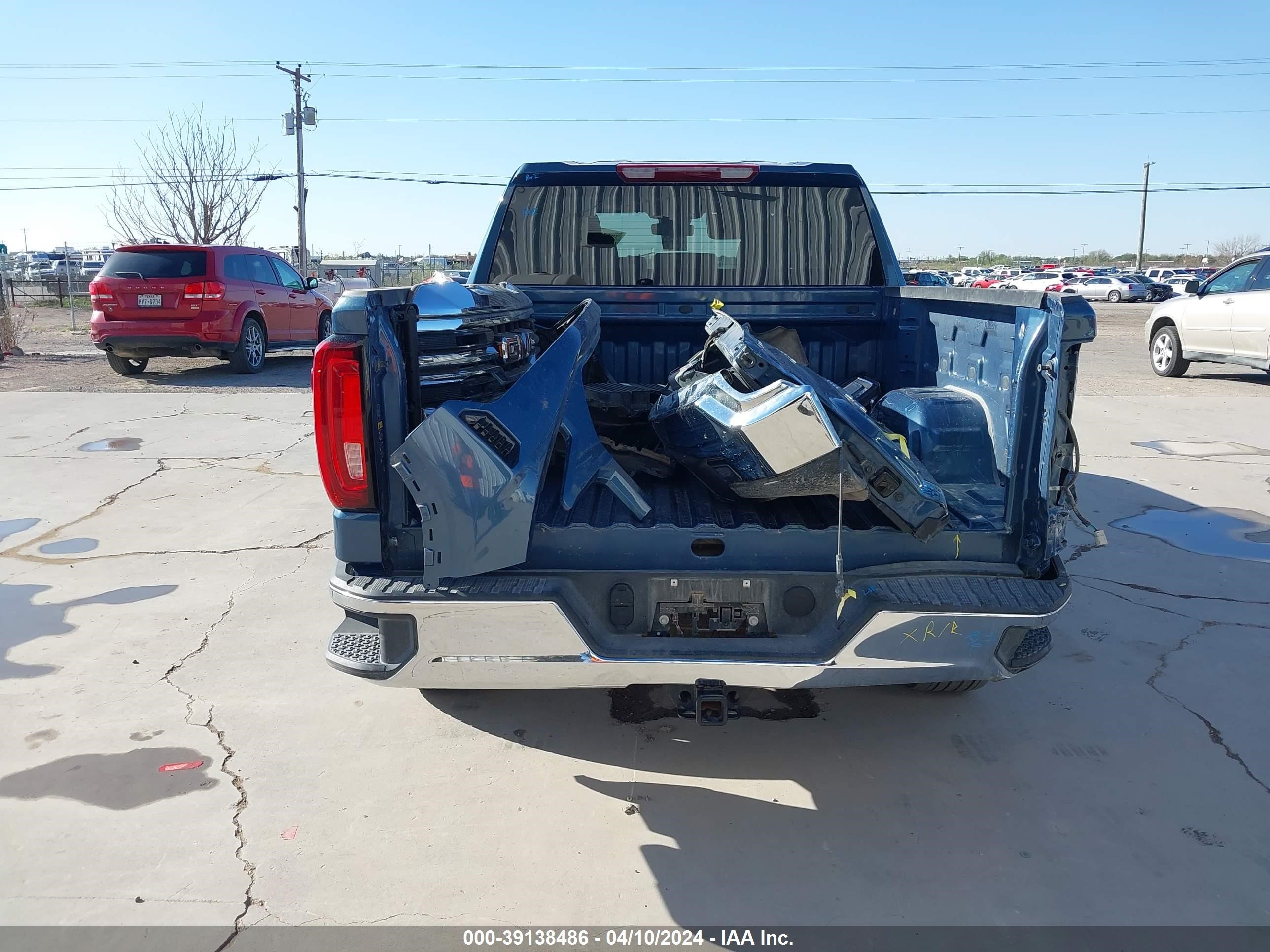 Photo 16 VIN: 1GTUUDED7RZ184418 - GMC SIERRA 