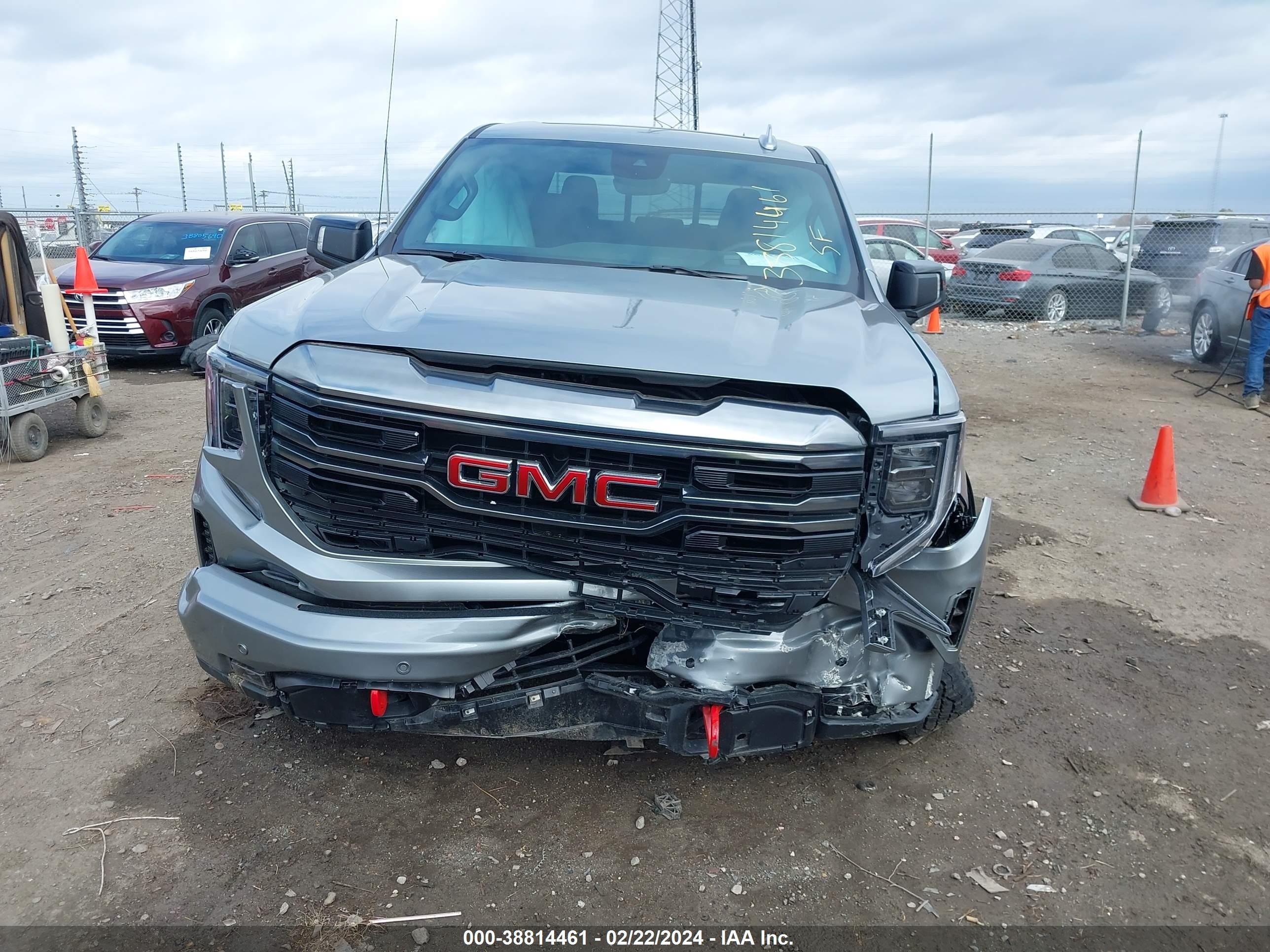 Photo 11 VIN: 1GTUUEEL5RZ148014 - GMC SIERRA 