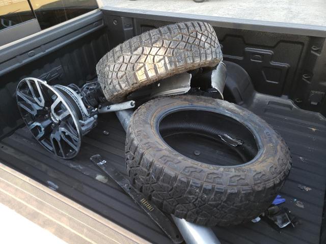 Photo 11 VIN: 1GTUUEET0NZ596882 - GMC SIERRA K15 