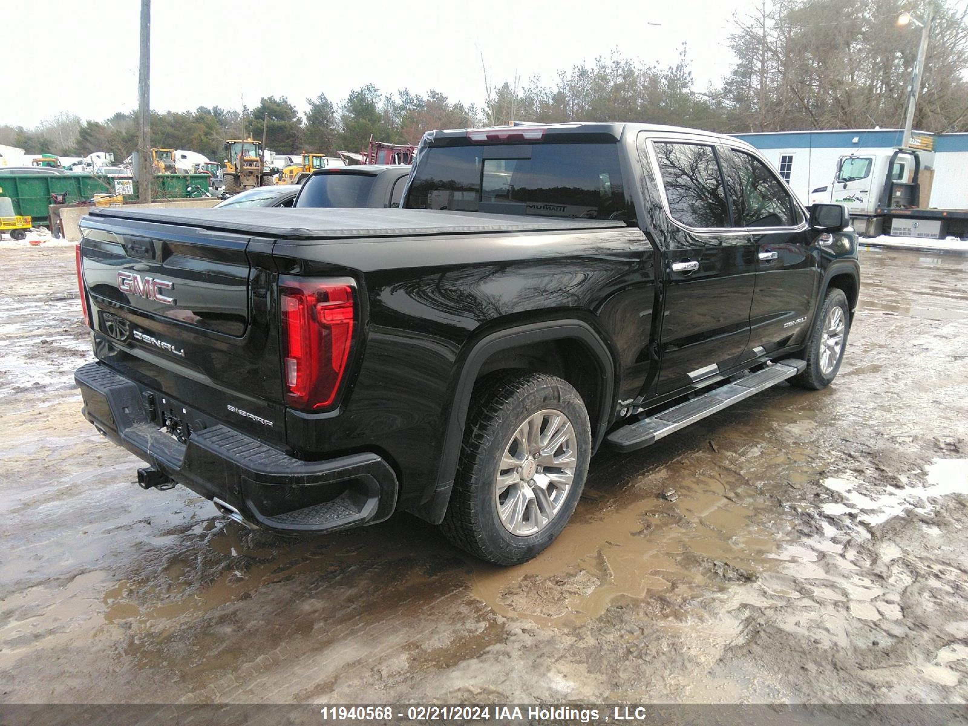 Photo 3 VIN: 1GTUUGEL4RZ159257 - GMC SIERRA 