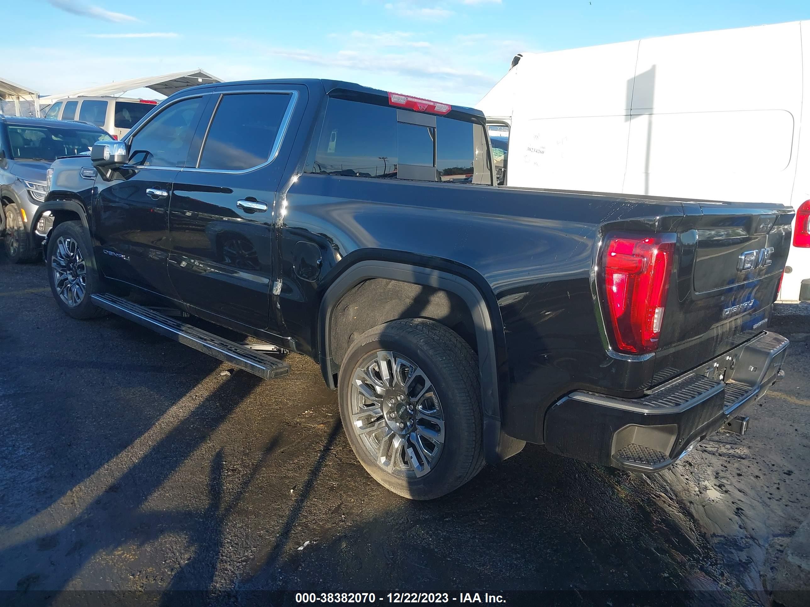 Photo 2 VIN: 1GTUUHEL8RZ129362 - GMC SIERRA 